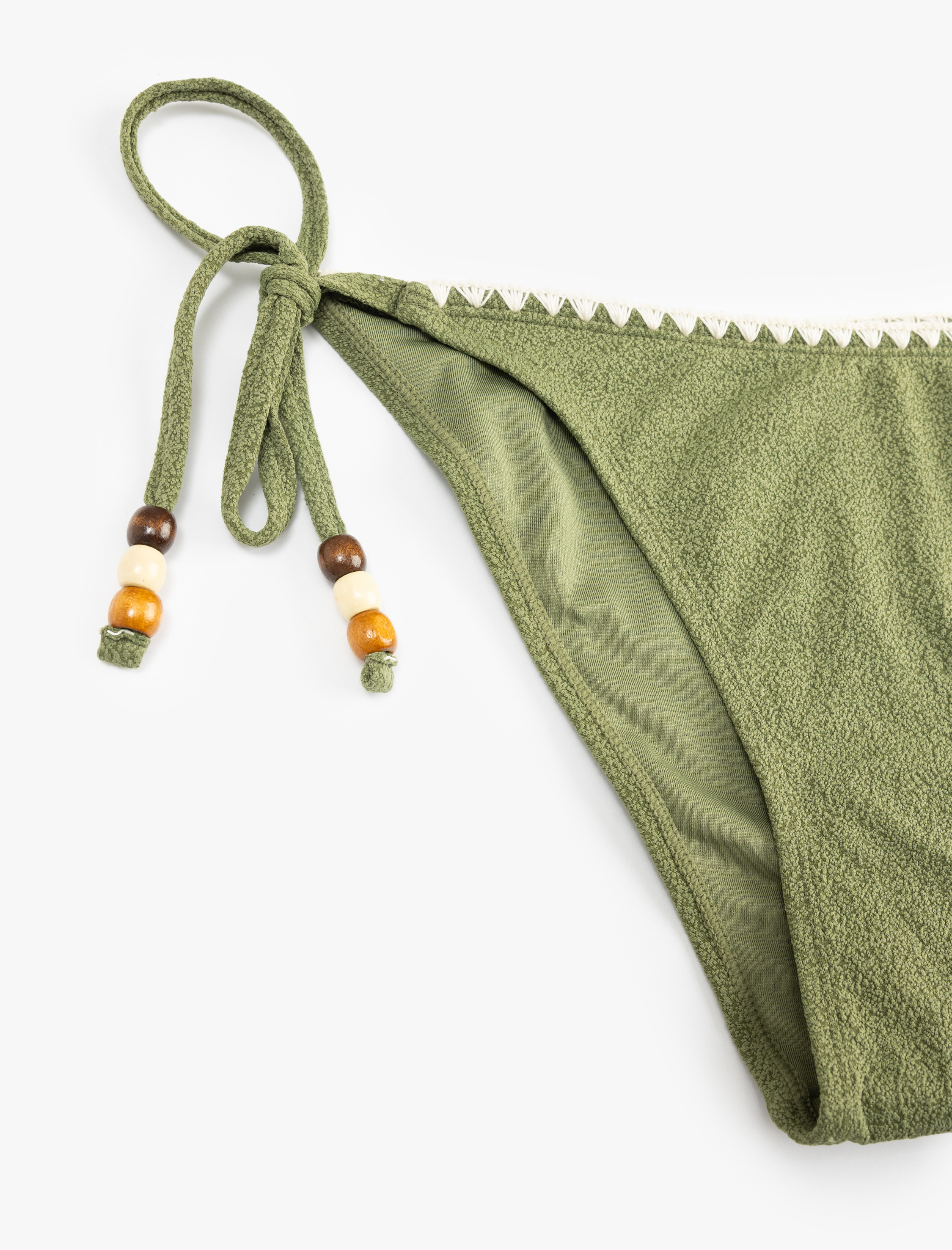   Kroşe Detaylı Boncuklu Yanları İpli Bikini Altı