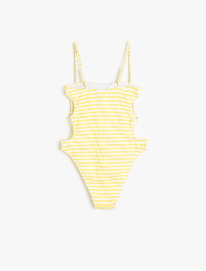  Koton X Sibil Çetinkaya - Deniz Kabuğu Aksesuar Detaylı Çizgili Straplez Mayo