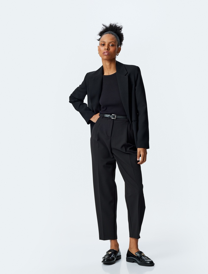  Cepli Kemerli Havuç Kesim Kumaş Pantolon