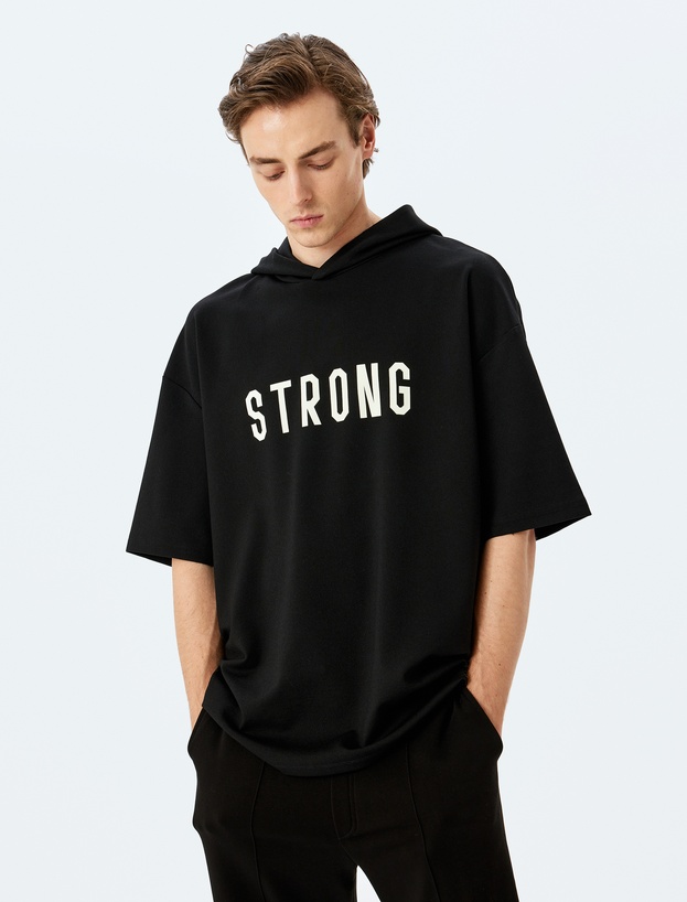 Kapşonlu İşlemeli Şardonlu Kısa Kollu Oversize Spor Sweatshirt_1