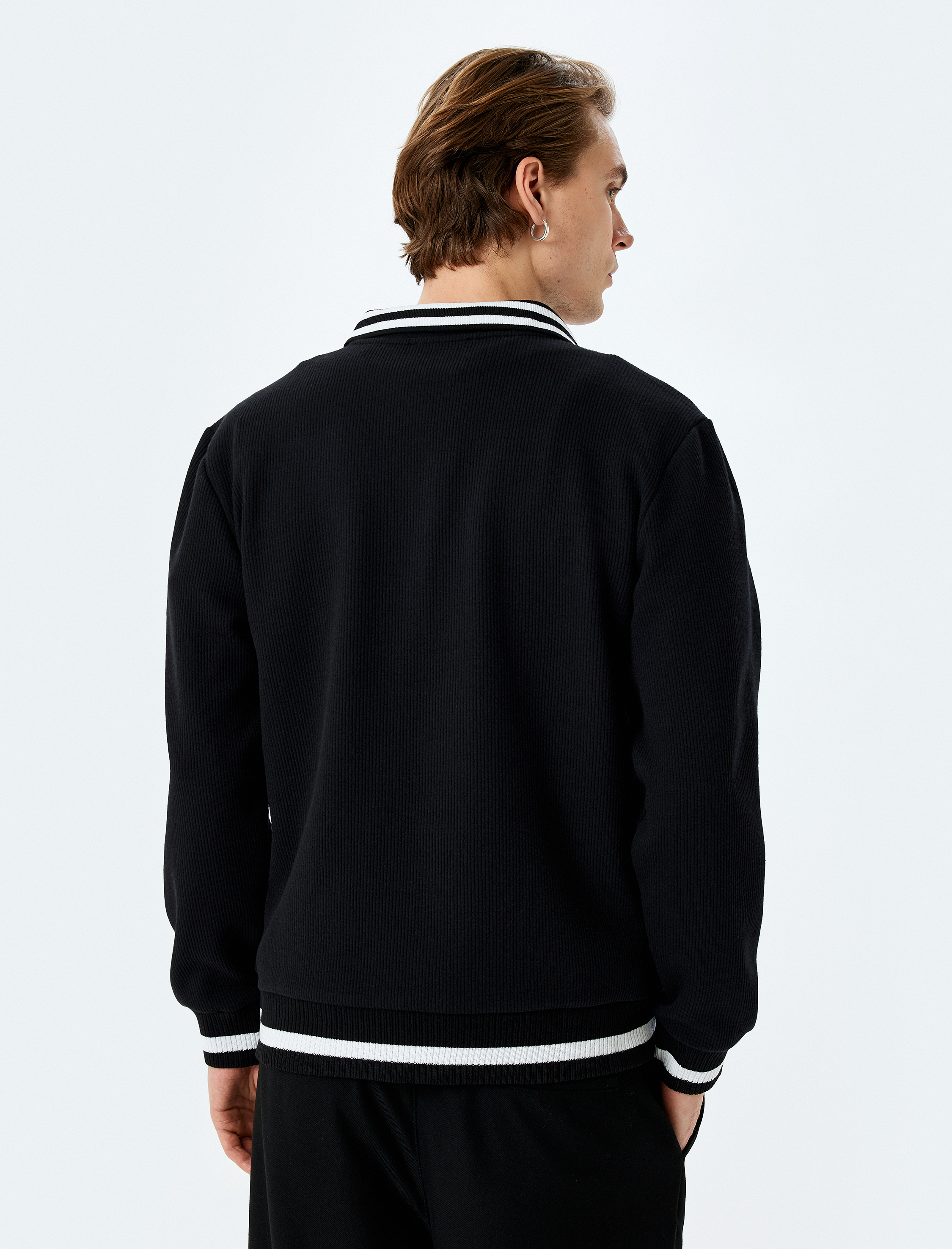   Şerit Detaylı Uzun Kollu Yarım Fermuarlı Slogan İşlemeli Sweatshirt