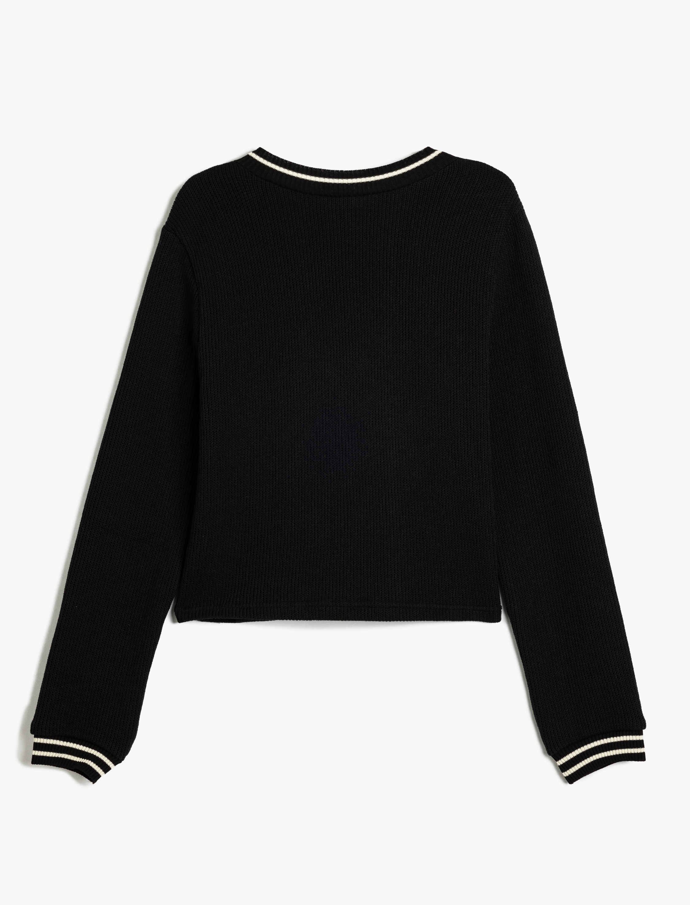 Nakış Detaylı Uzun Kollu Düğmeli Biyeli V Yaka Triko Hırka