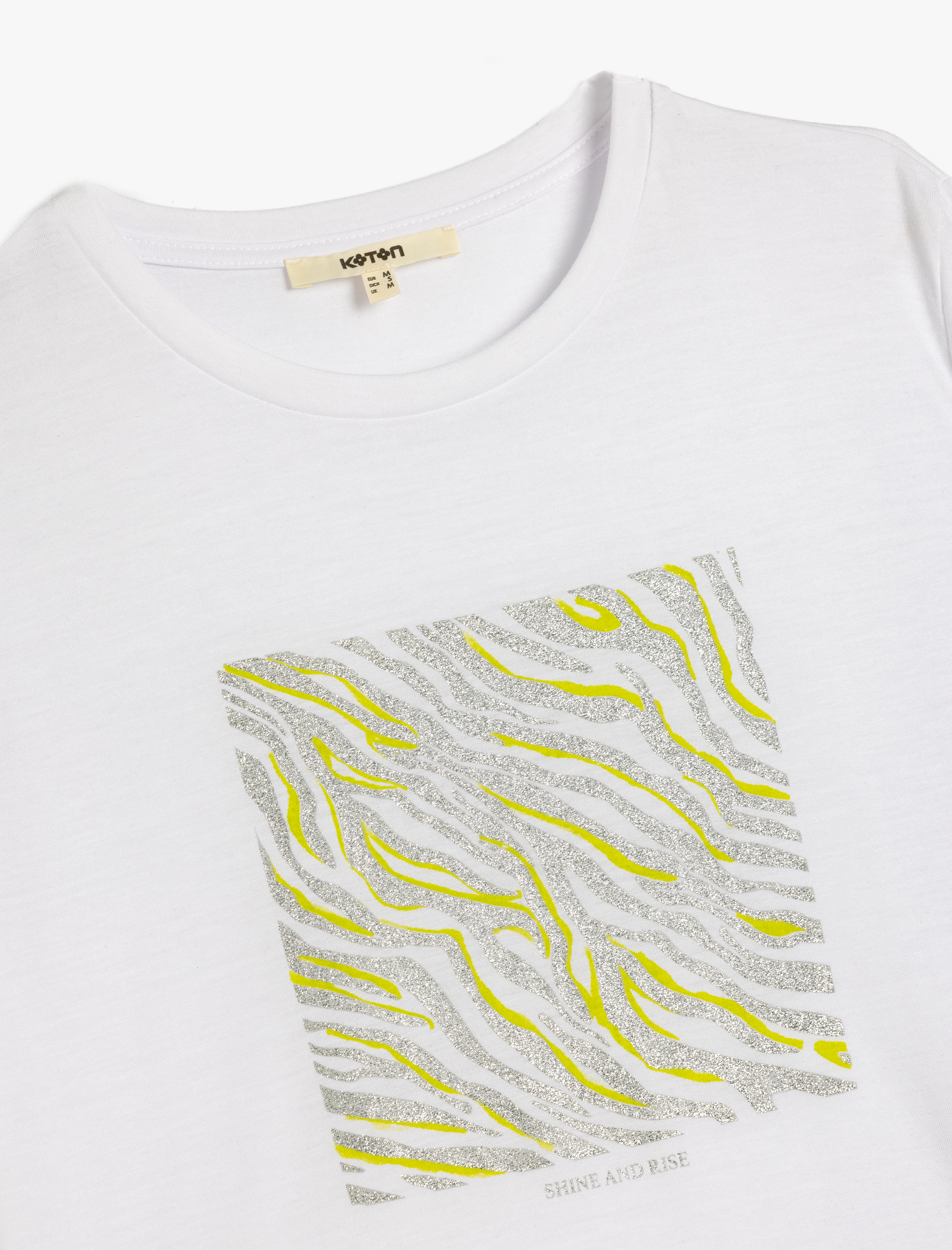   Bisiklet Yaka Kısa Kollu Baskılı Simli Baskılı Tişört