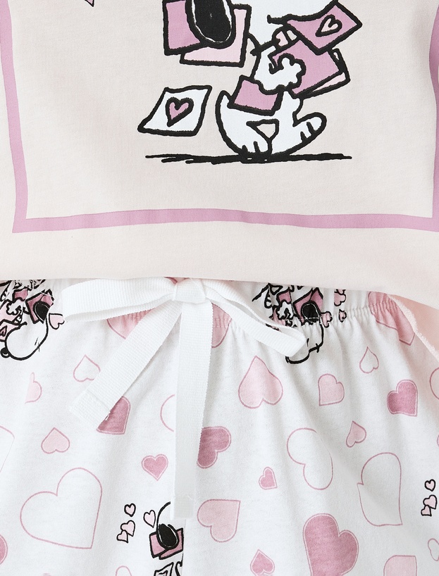 Pamuklu Lisanslı Snoopy Baskılı Kısa Kollu Şortlu Pijama Takımı_5