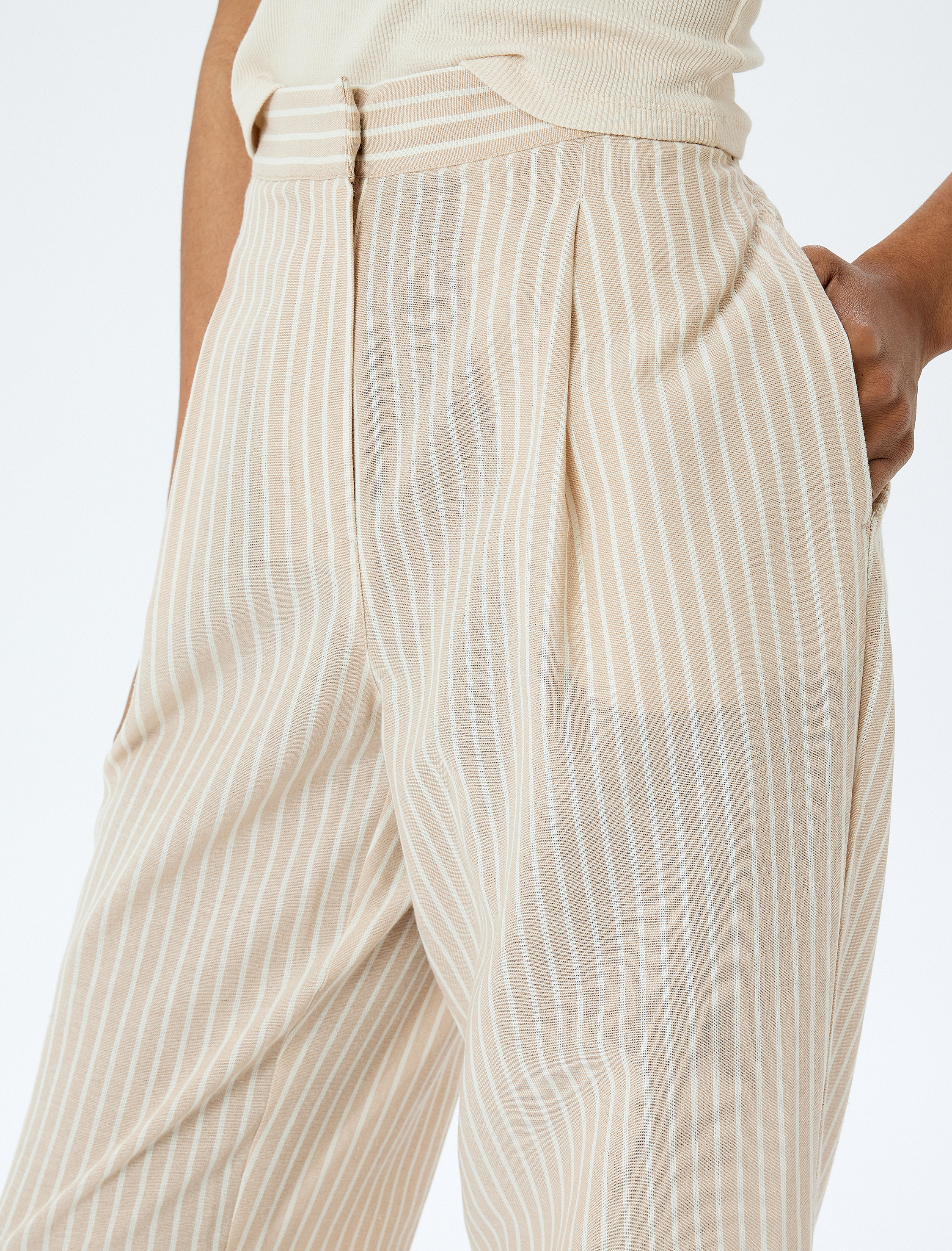   Rahat Kalıp Cepli Yüksek Bel Bol Paça Pantolon