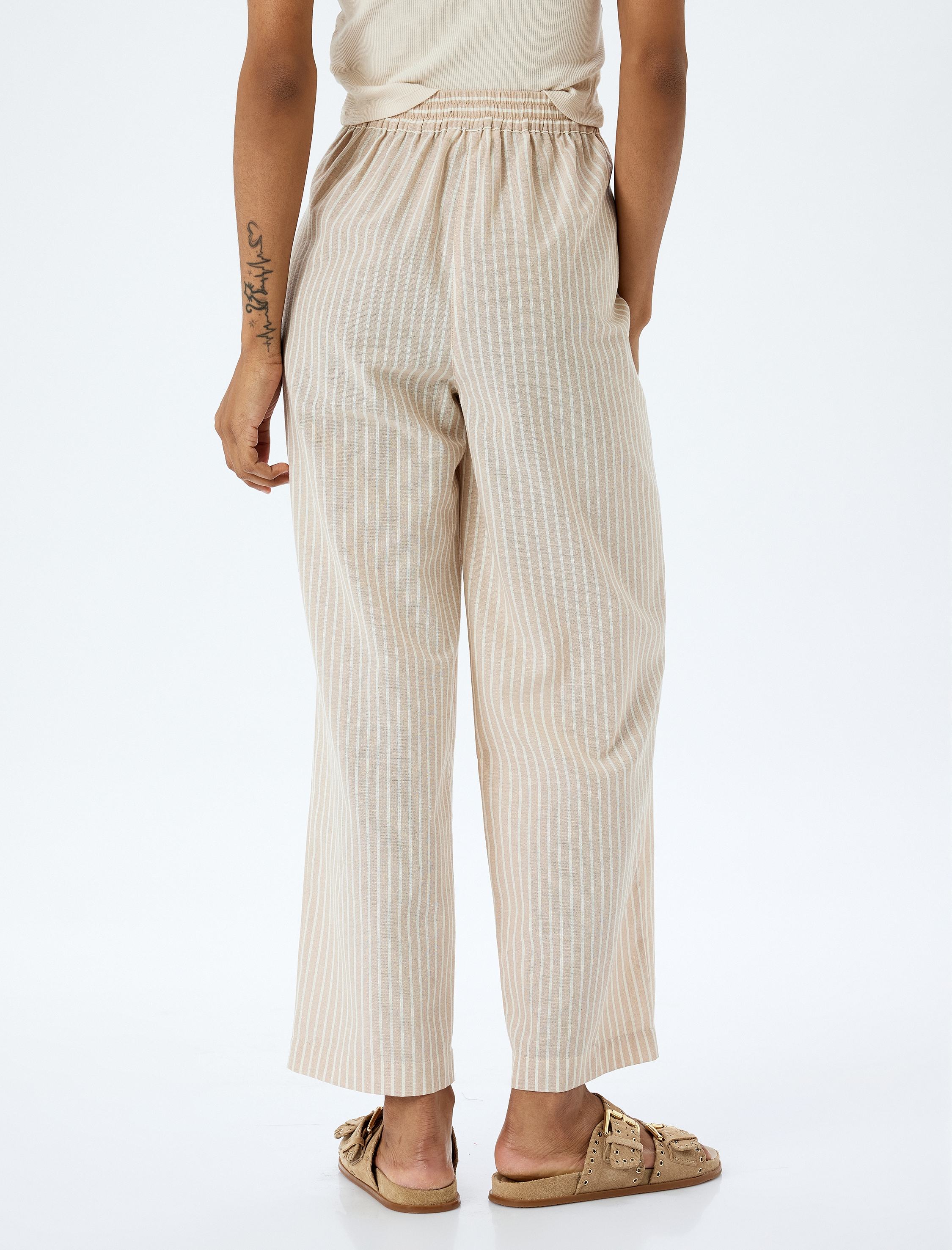   Rahat Kalıp Cepli Yüksek Bel Bol Paça Pantolon