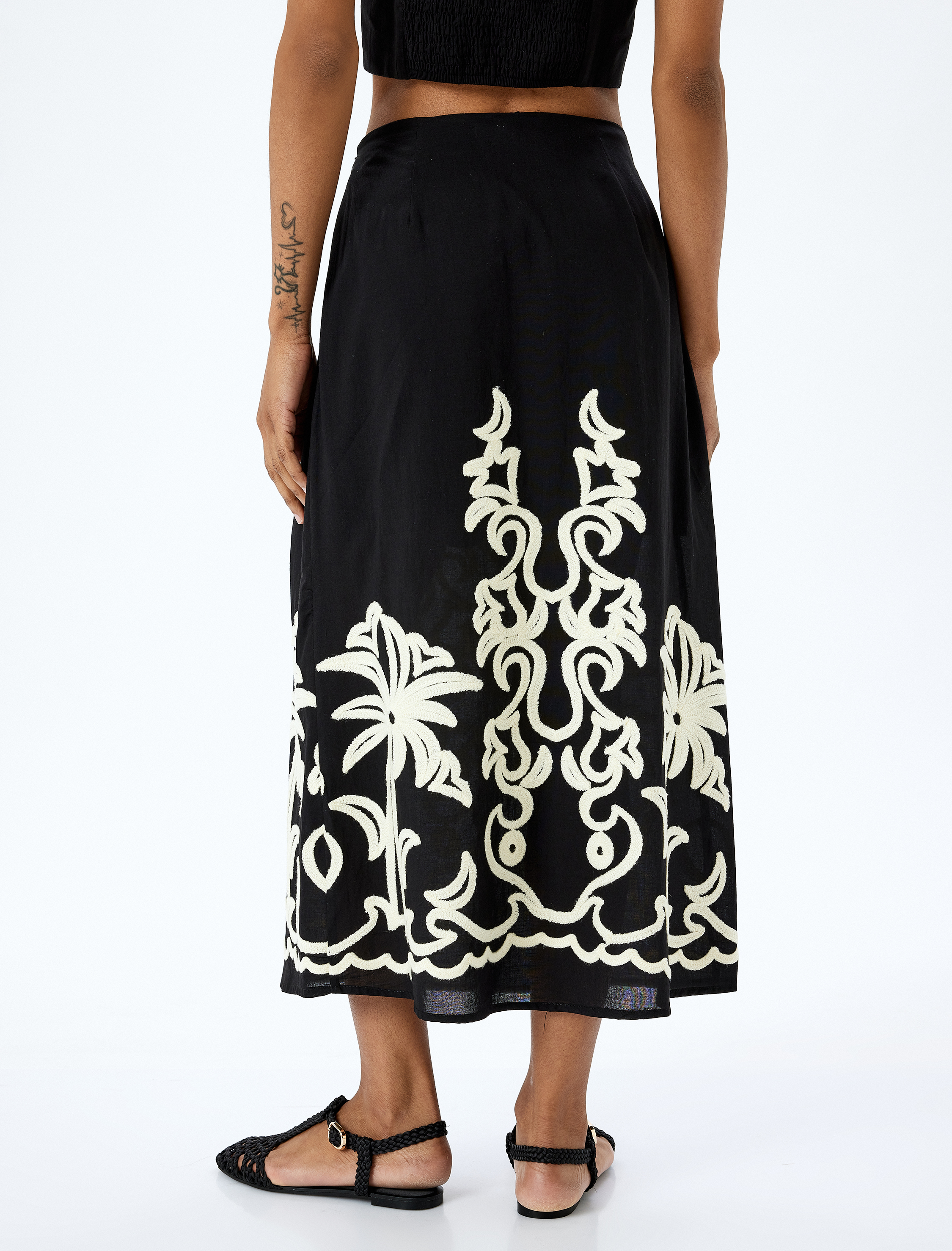   Astarlı Bol Kalıp Etnik Desenli Midi Boy Kloş Etek