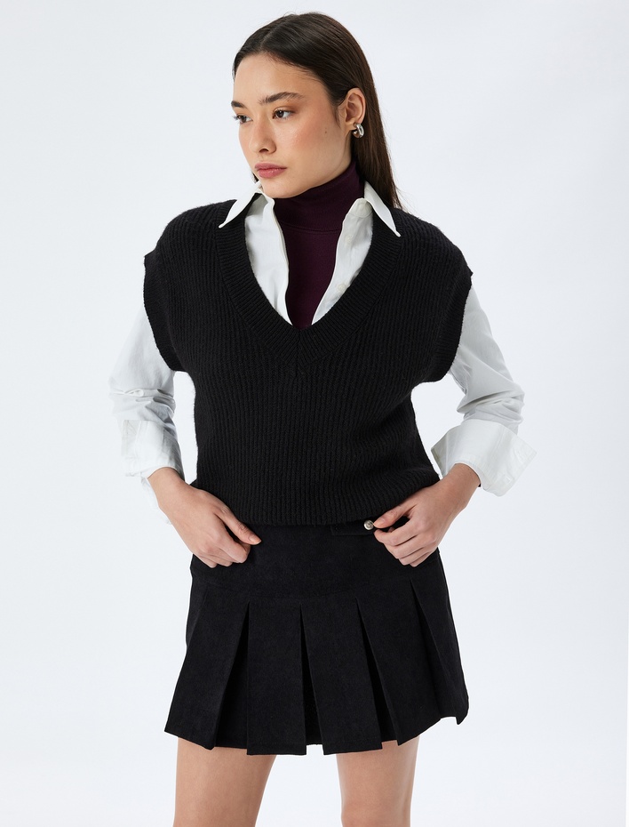  Metal Aksesuarlı Kalın Piliseli Mini Etek