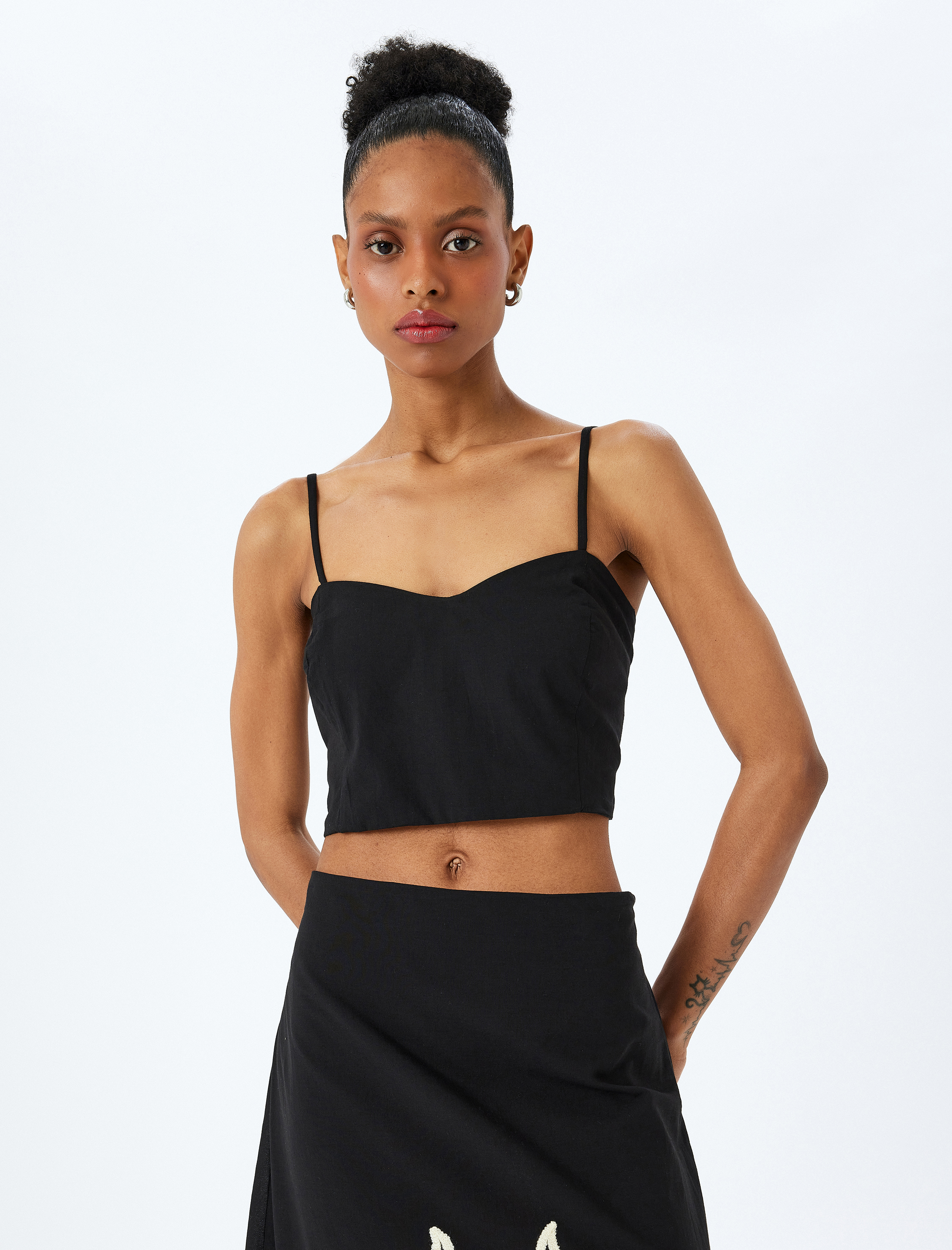   Pamuklu Slim Fit Gipeli İnce Askılı Crop Büstiyer