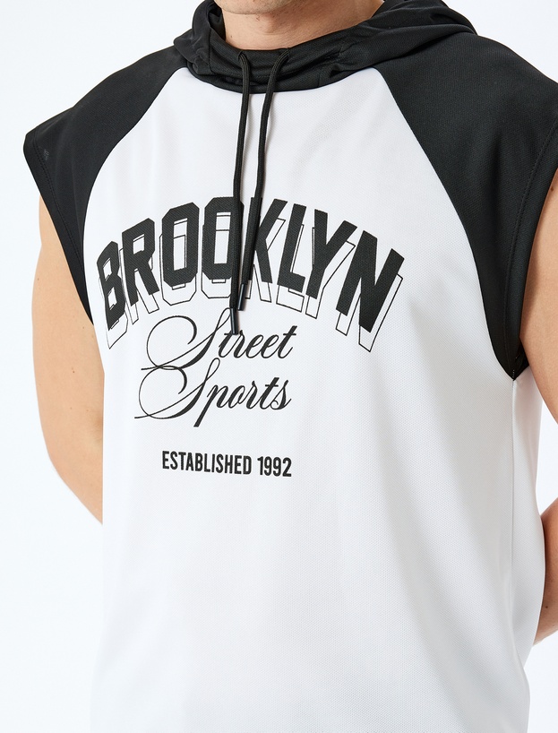 Slogan Baskılı Renk Kontrastlı Kapşonlu Kolsuz Spor Atlet_4