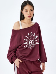 Kolej Baskılı Omzu Açık Kayık Yaka Oversize Sweatshirt