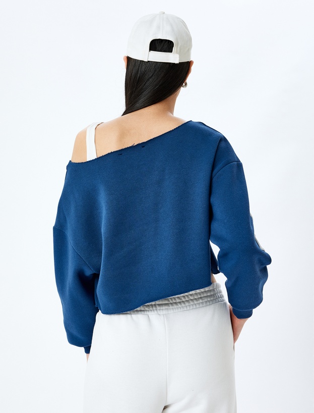 Slogan Baskılı Kayık Yaka Uzun Kollu Crop Sweatshirt_3