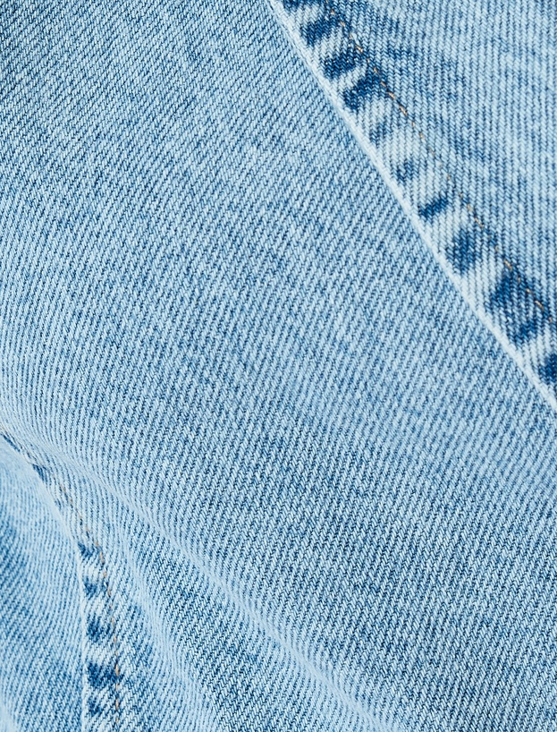 Kolsuz Kruvaze Yaka Crop Denim Düğmeli Yelek_5