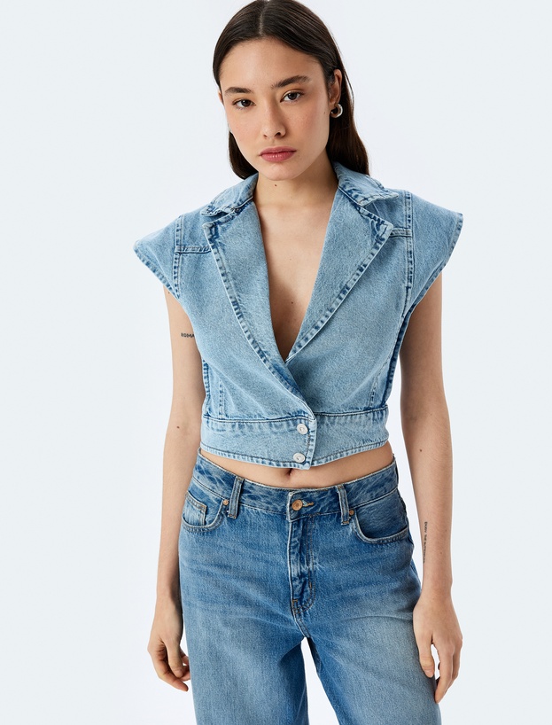 Kolsuz Kruvaze Yaka Crop Denim Düğmeli Yelek_1