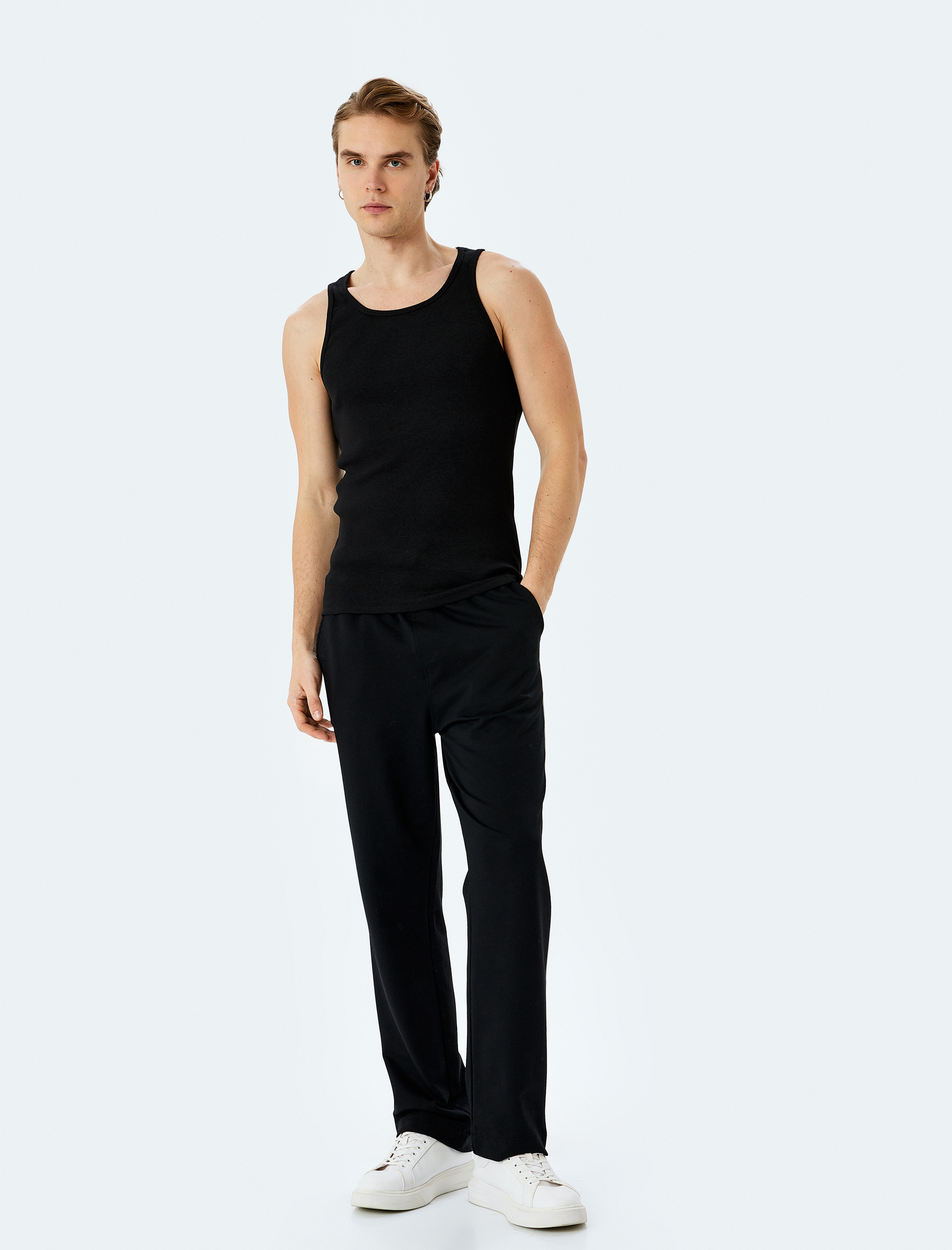   Bisiklet Yaka Slim Fit Kolsuz Fitilli Basic Atlet
