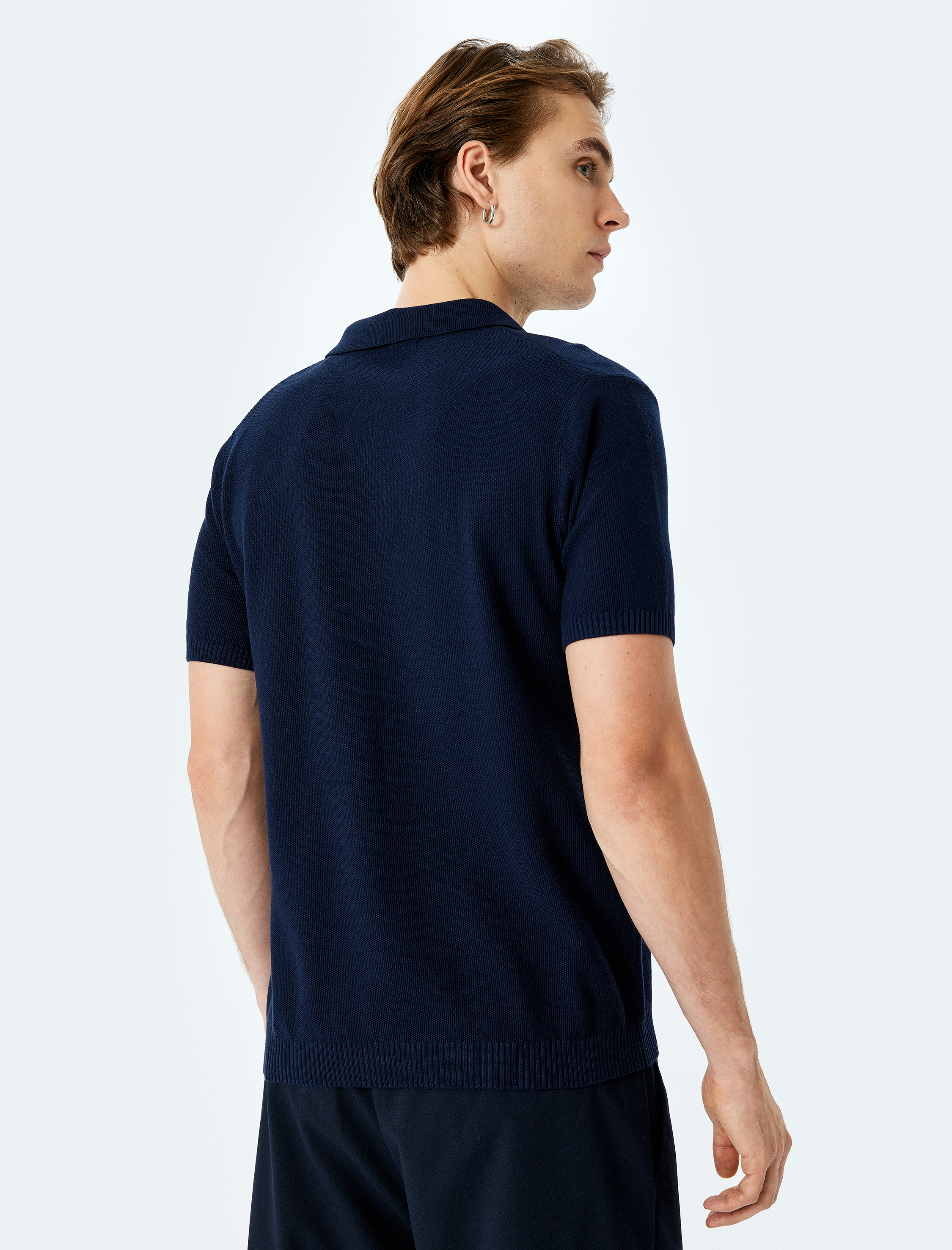   Pamuklu V Polo Yaka Kısa Kollu Triko Tişört