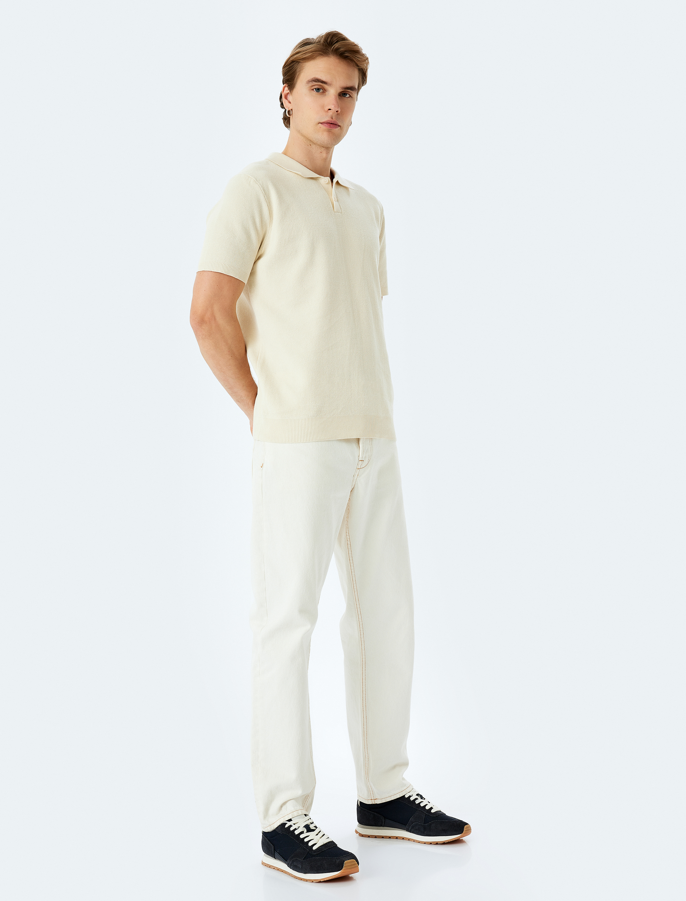   Pamuklu Basic Polo V Yaka Kısa Kollu Triko Tişört