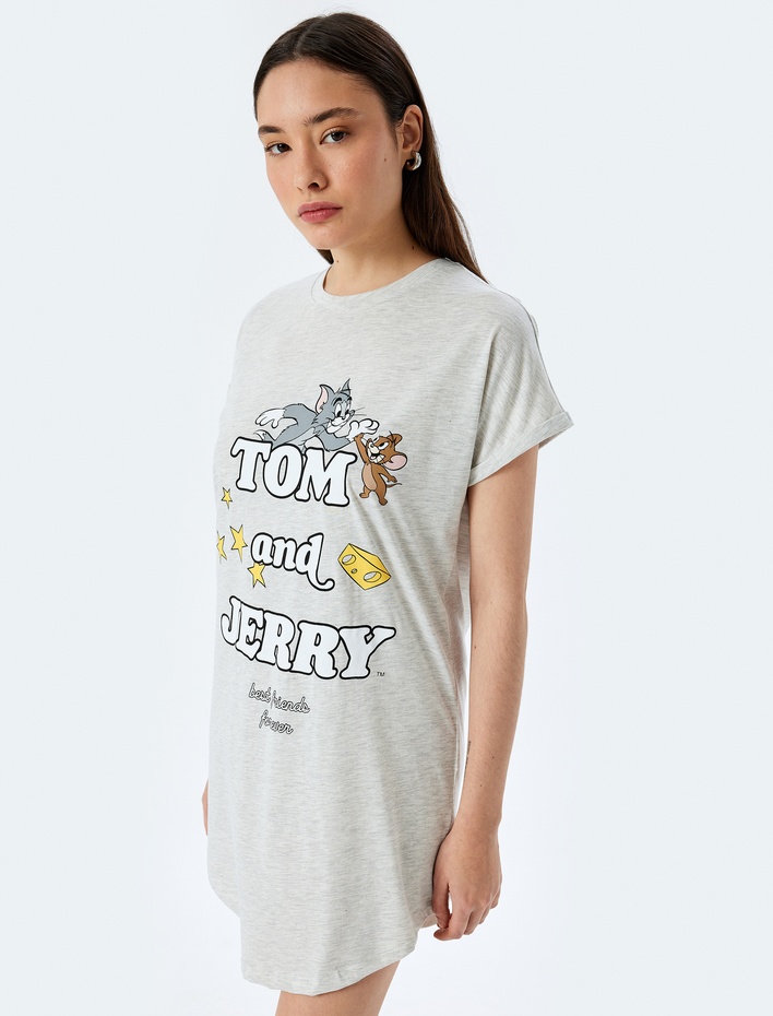  Lisanslı Kısa Kollu Bisiklet Yaka Baskılı Tom ve Jerry Gecelik