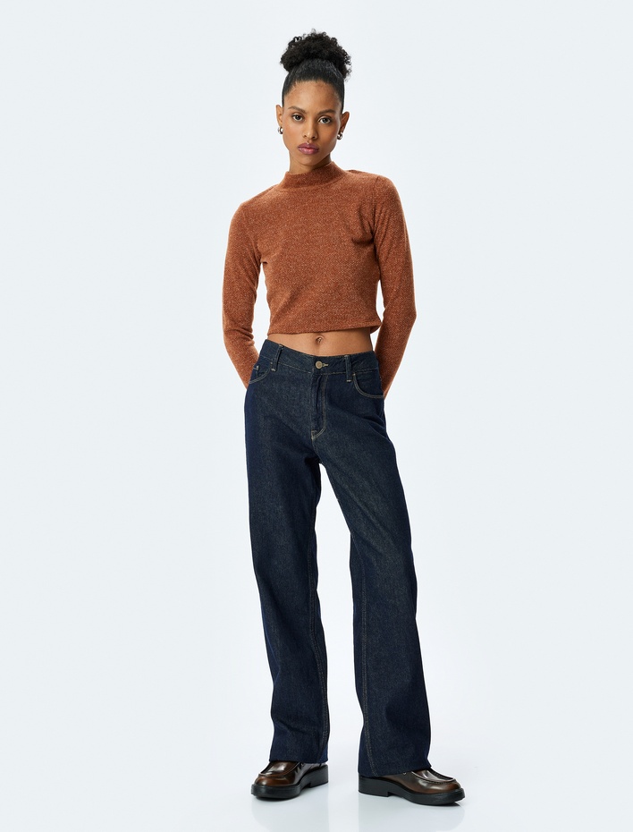  Yumuşak Dokulu Dik Yaka Uzun Kollu Crop Tişört