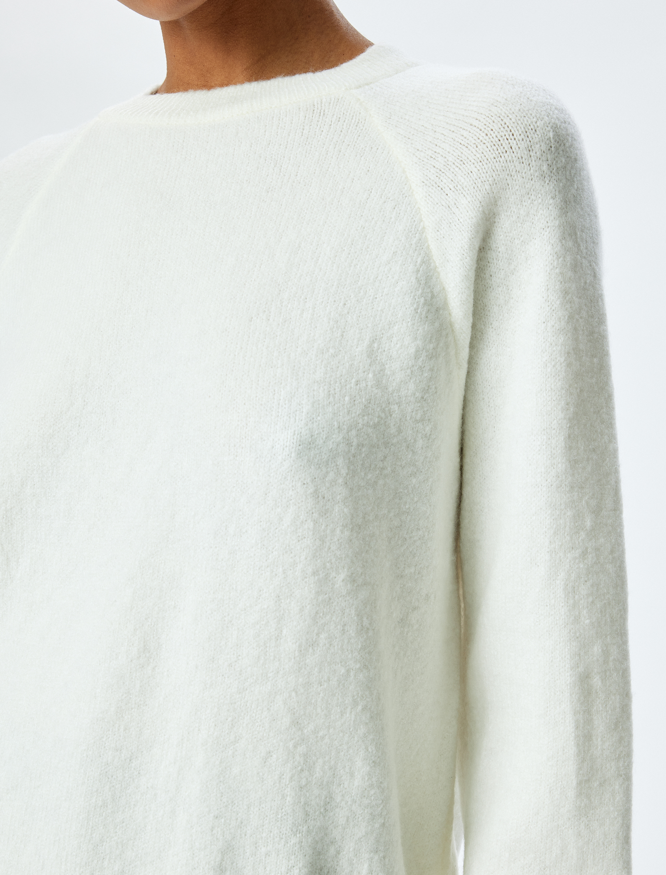   Yumuşak Dokulu Uzun Kollu Bisiklet Yaka Triko Kazak