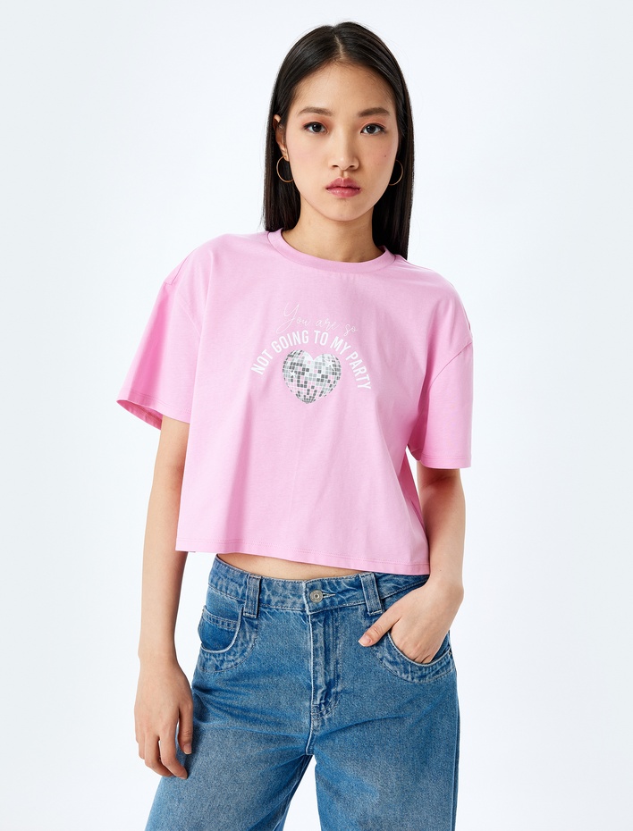  Slogan Baskılı Bisiklet Yaka Kısa Kollu Oversize Crop Tişört