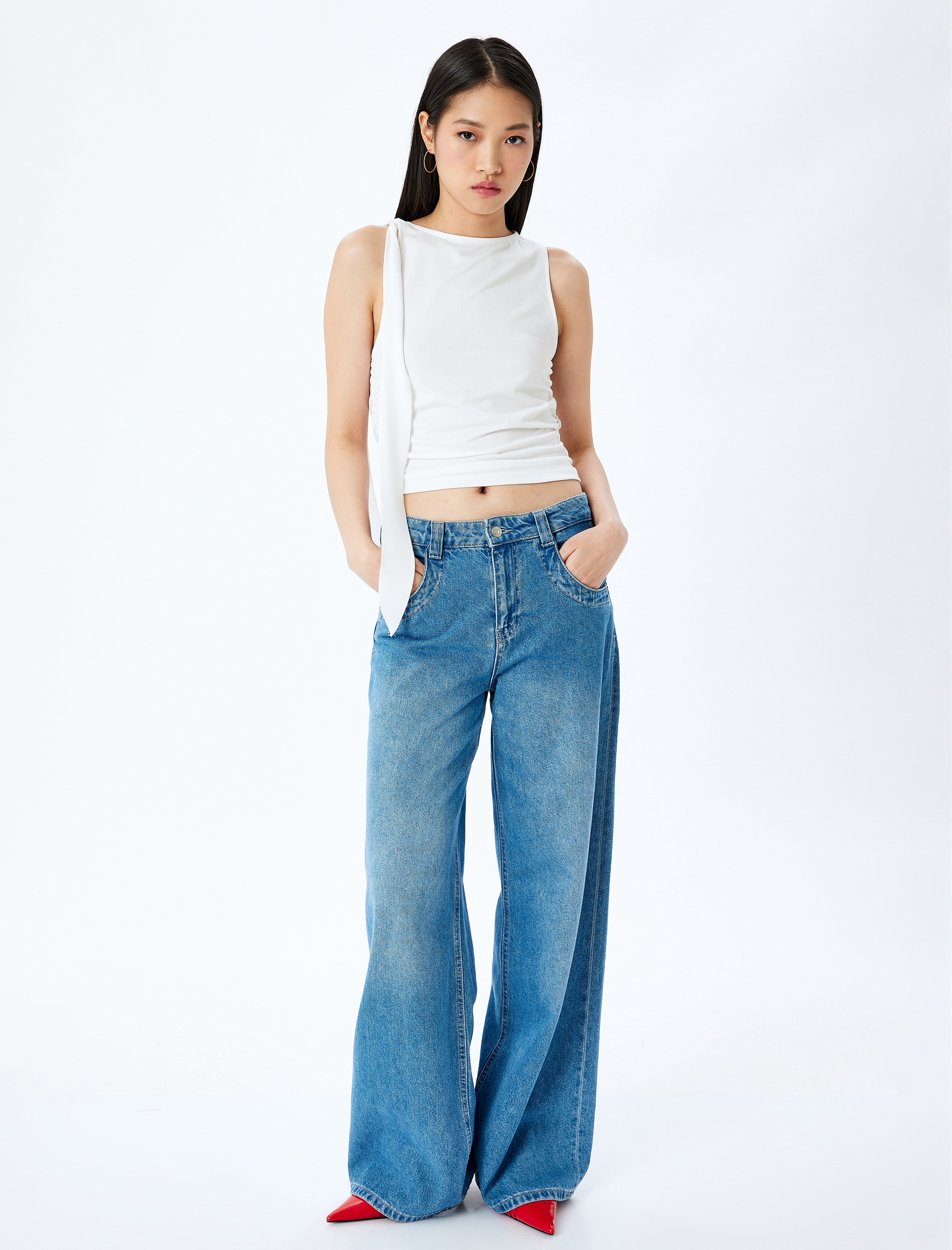   Bağlama Detaylı Kolsuz Slim Fit Bisiklet Yaka Üst