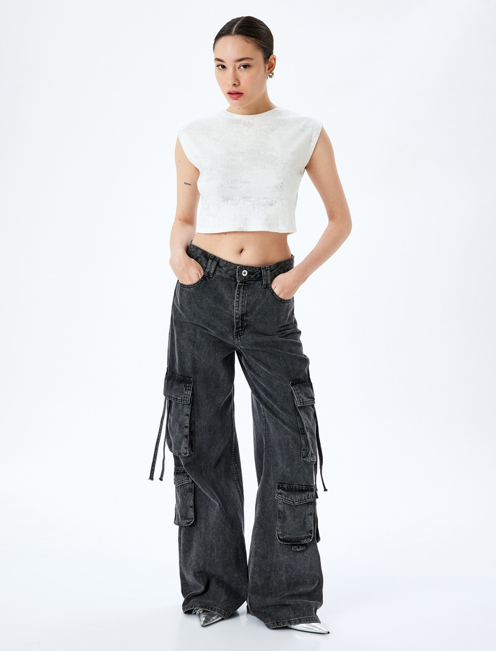  Simli Kap Kol Kısa Kollu Bisiklet Yaka Tişört