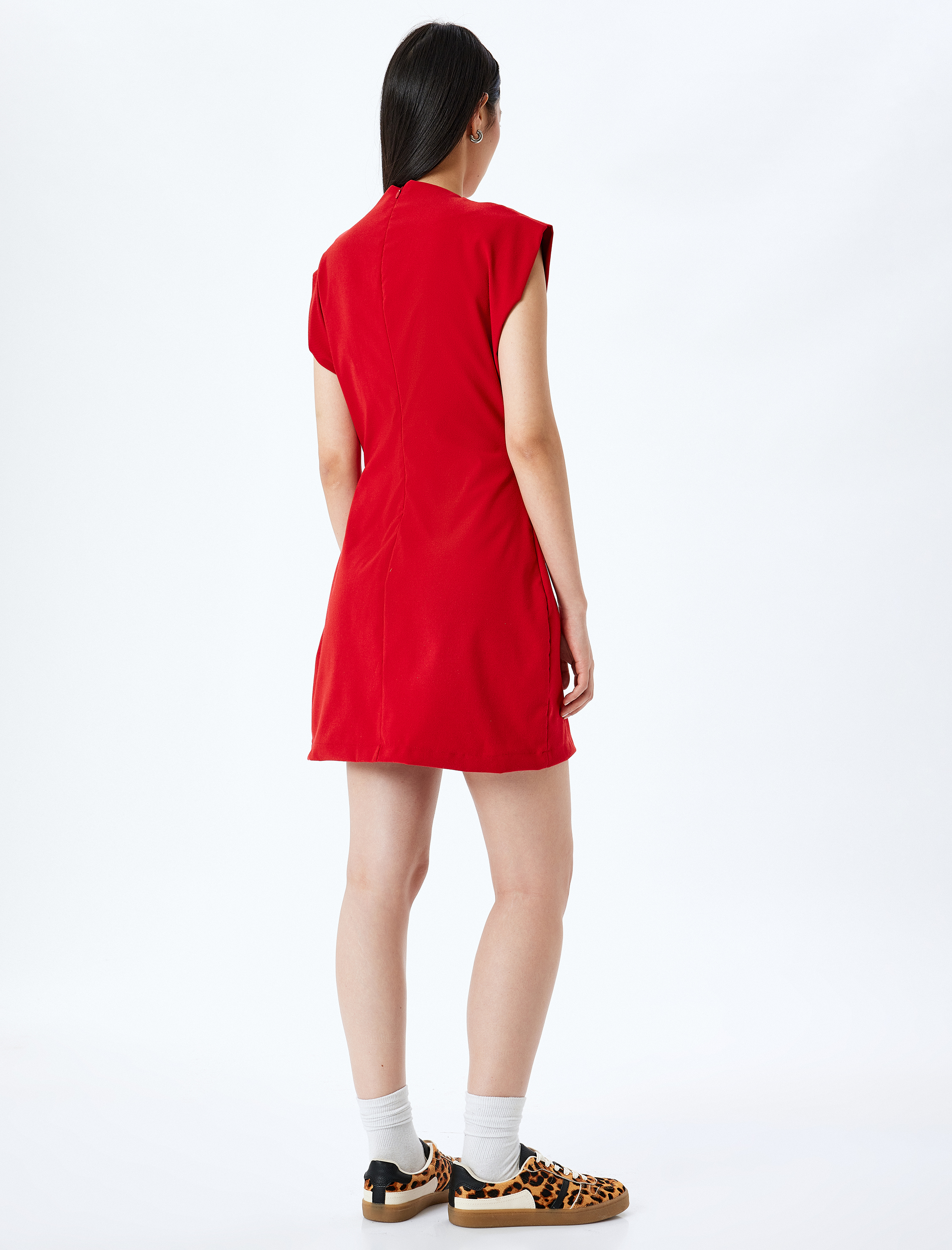   Dik Yaka Kolsuz Slim Fit Drapeli Mini Elbise