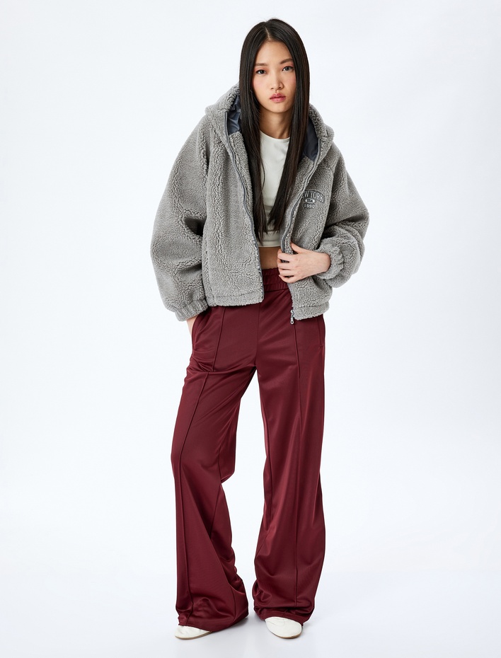  Fermuarlı Kapüşonlu Oversize Nakışlı Peluş Mont