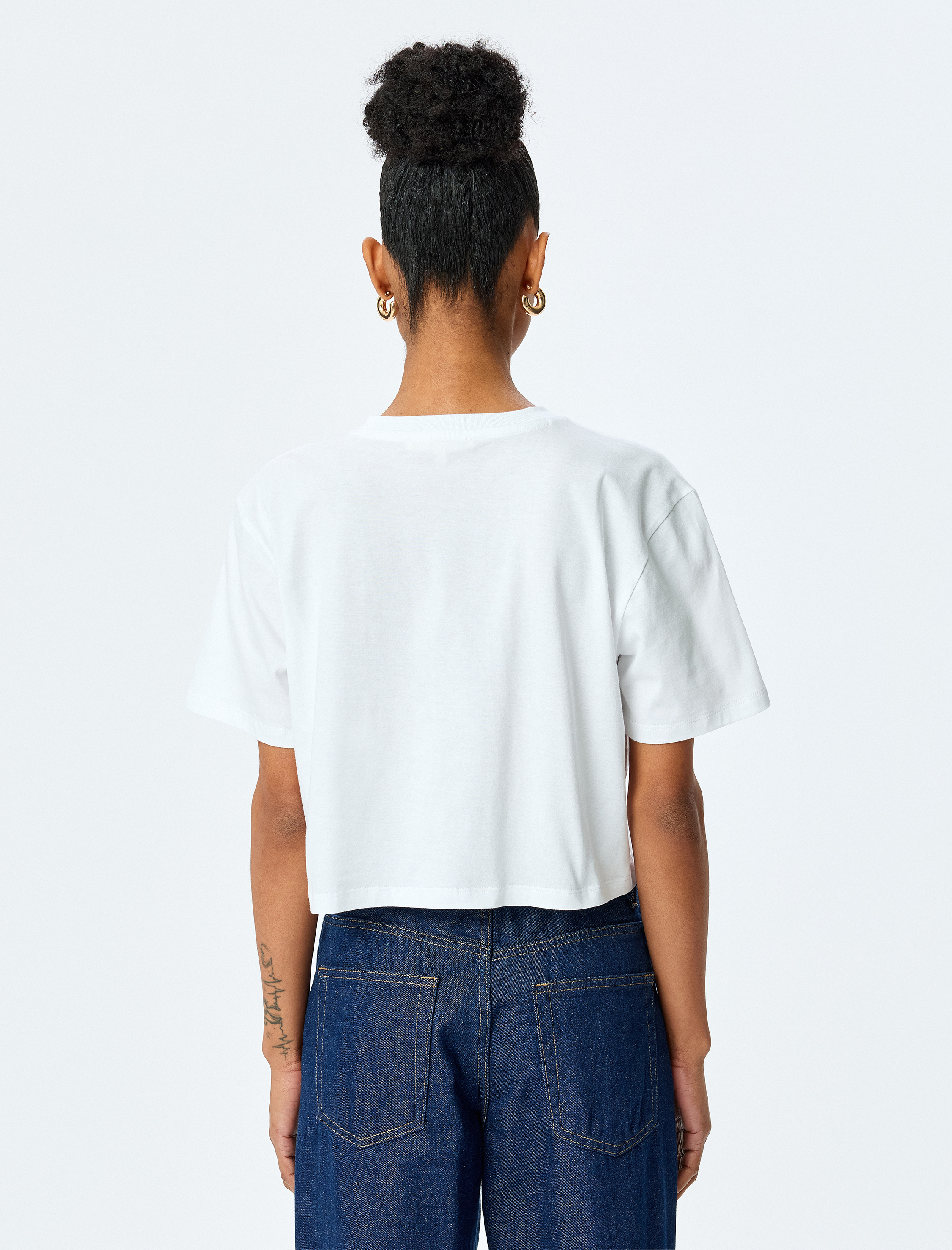   Pamuklu Bisiklet Yaka Kısa Kollu Crop Tişört