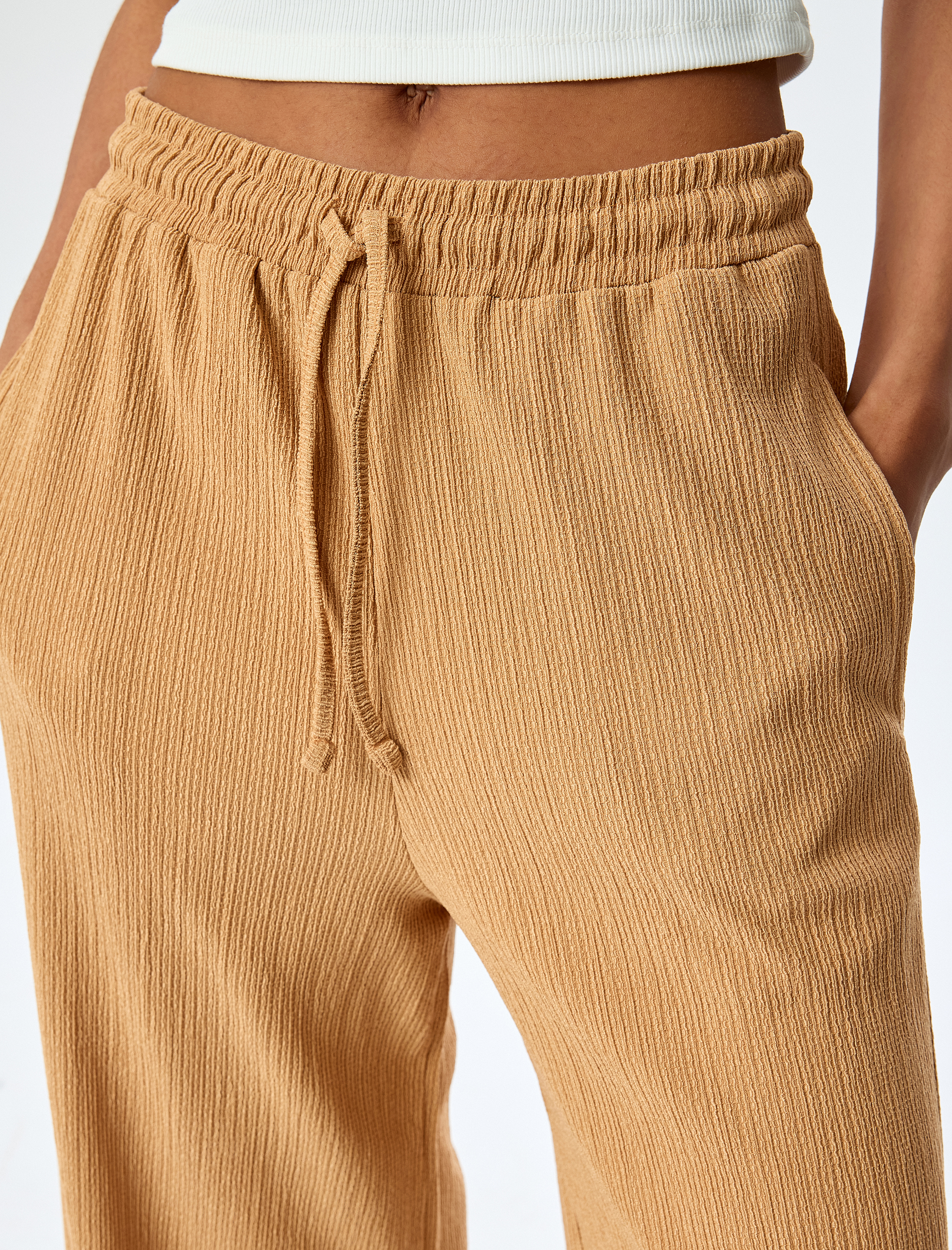   Beli Bağcıklı Dokulu Yüksek Bel Geniş Paça Pantolon