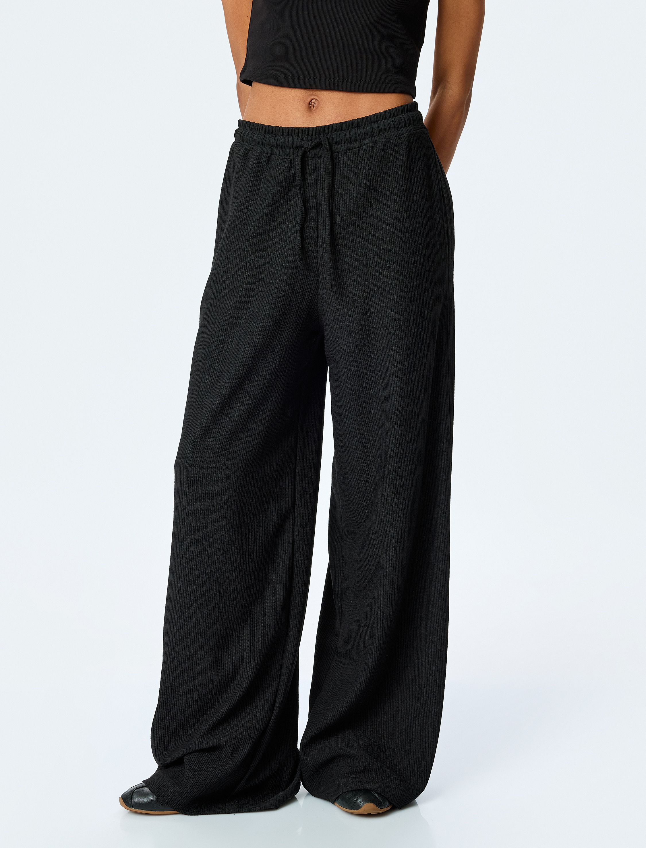   Beli Bağcıklı Dokulu Yüksek Bel Geniş Paça Pantolon