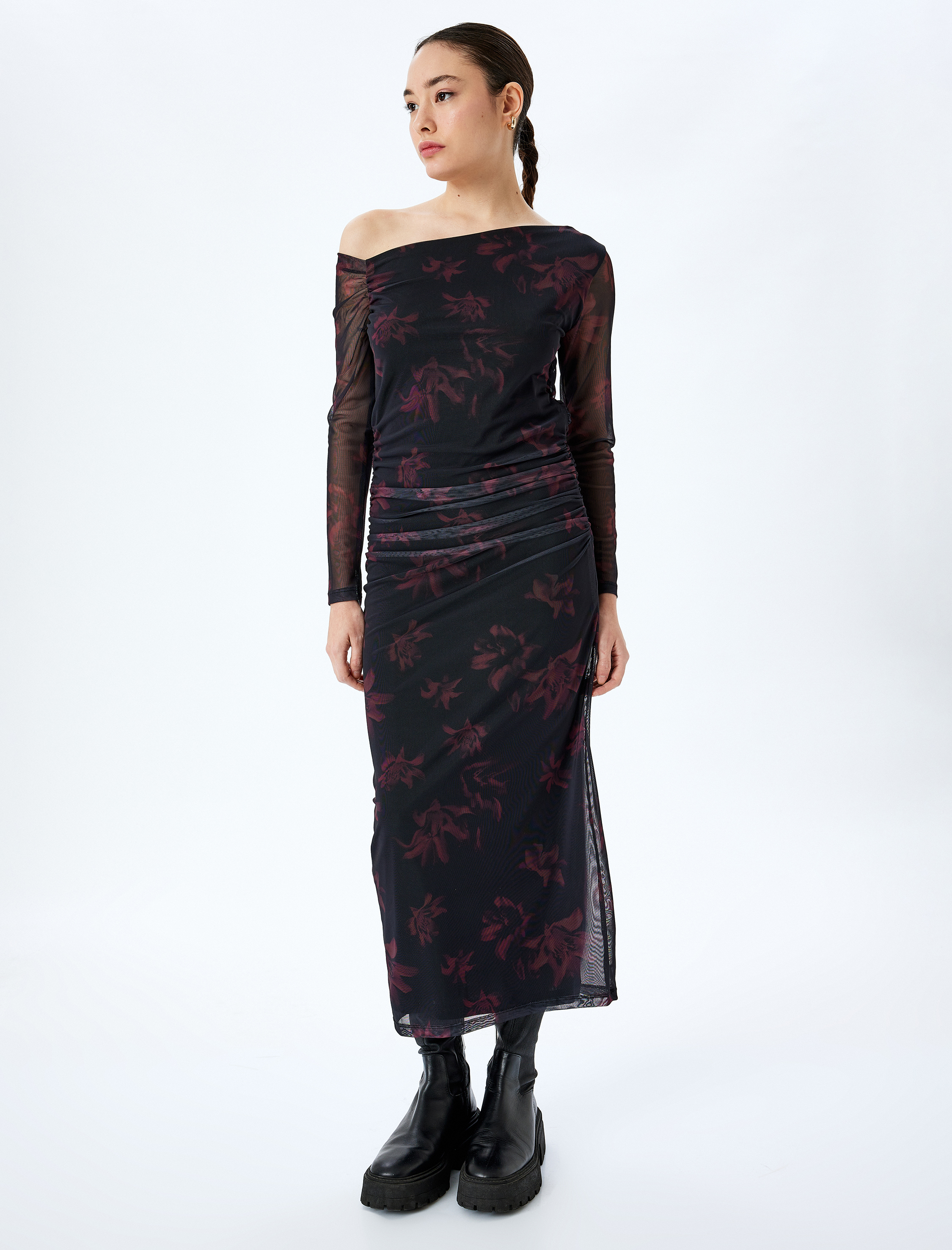 Tek Omuz Uzun Kollu Asimetrik Desenli Tül Elbise