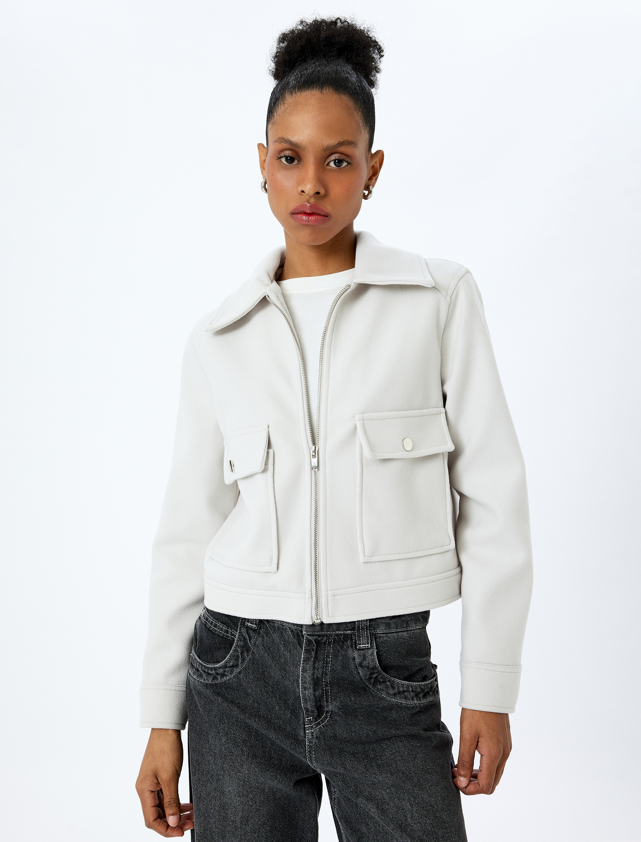   Cep Detaylı Fermuarlı Kaşe Crop Ceket