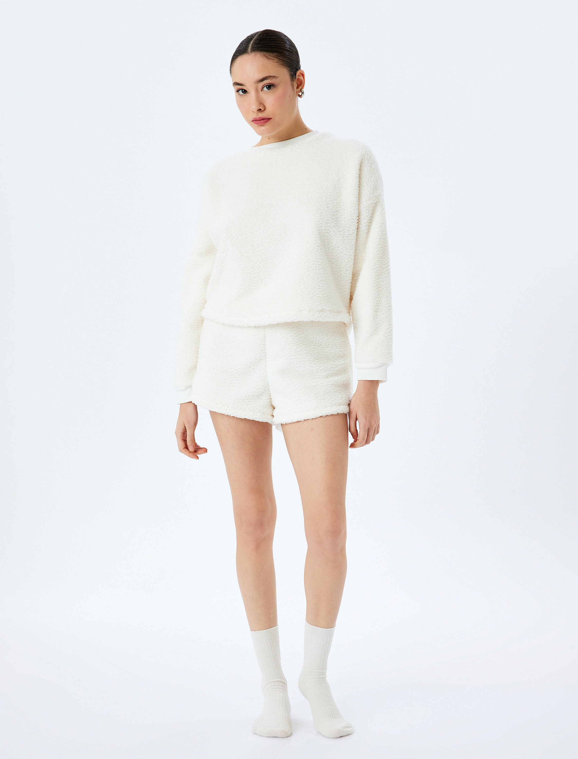   Bisiklet Yaka Yumuşak Dokulu Peluş Polar Pijama Üstü