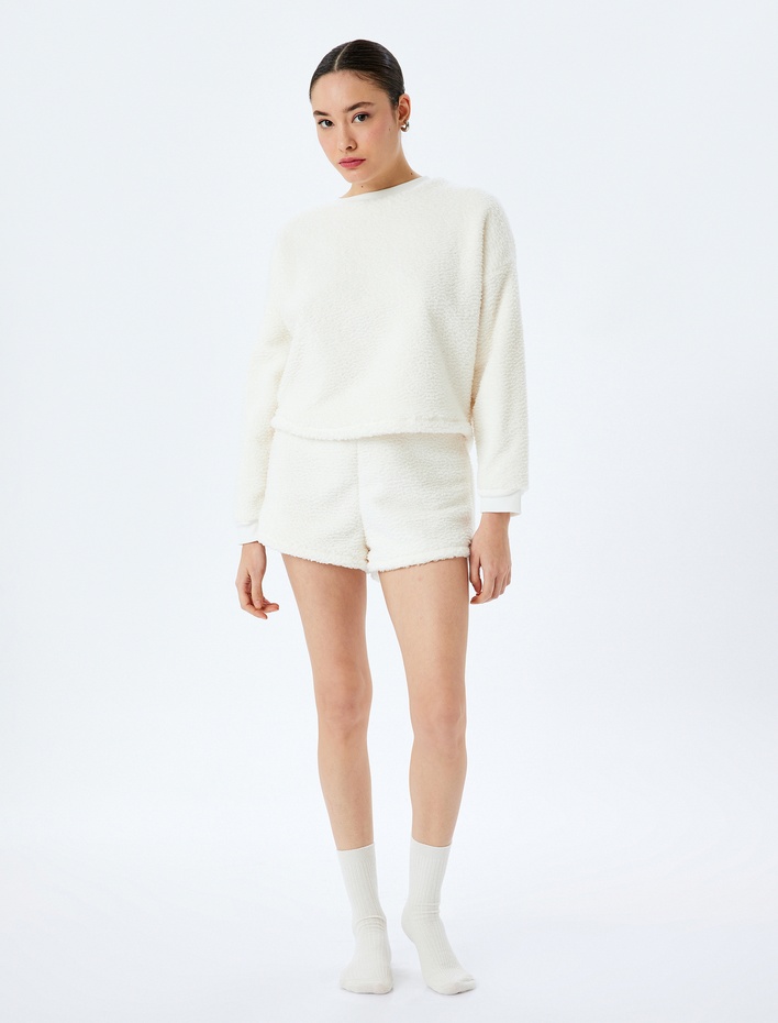  Bisiklet Yaka Yumuşak Dokulu Peluş Polar Pijama Üstü