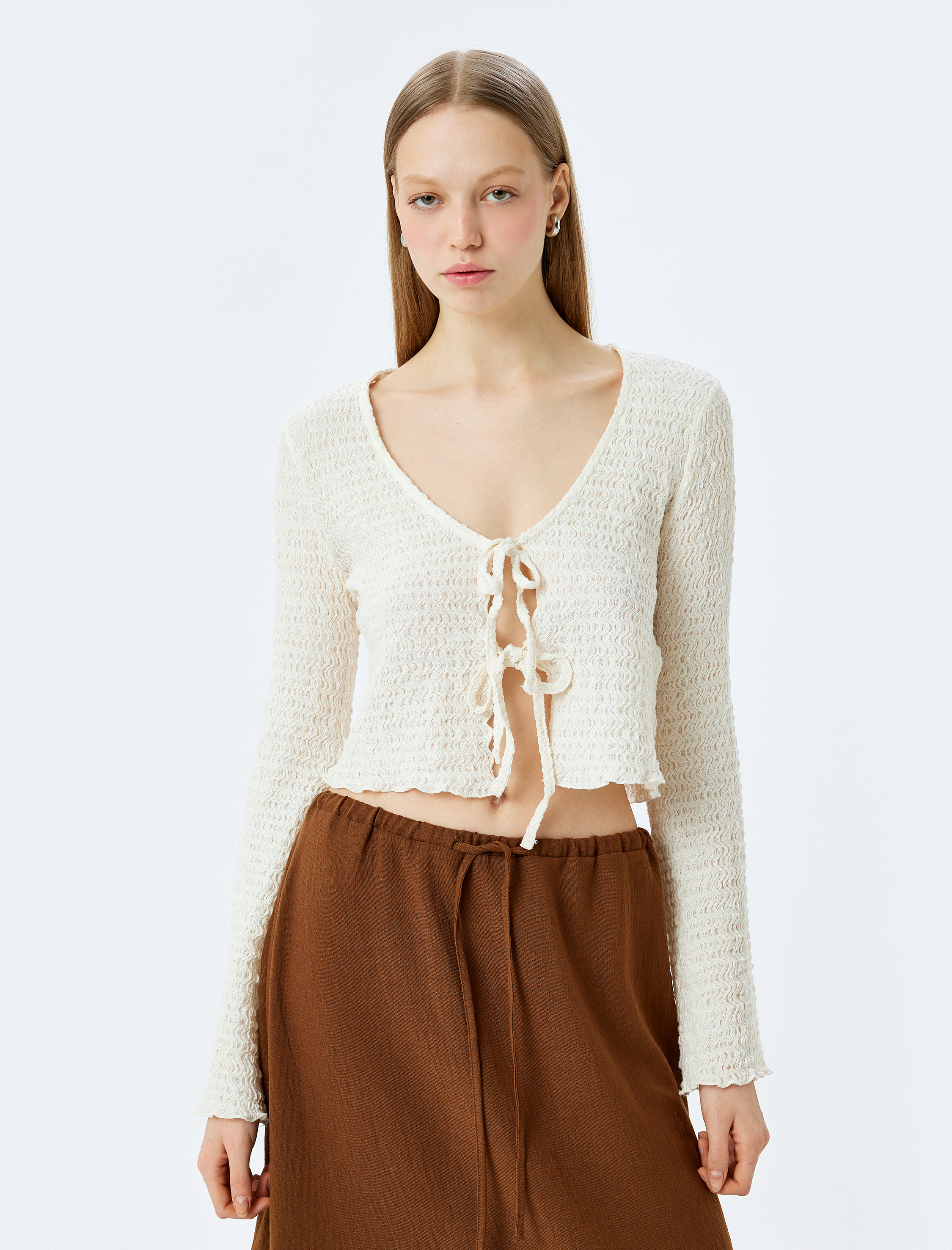   V Yaka Bağlama Detaylı Uzun Kollu Bluz Bürümcük