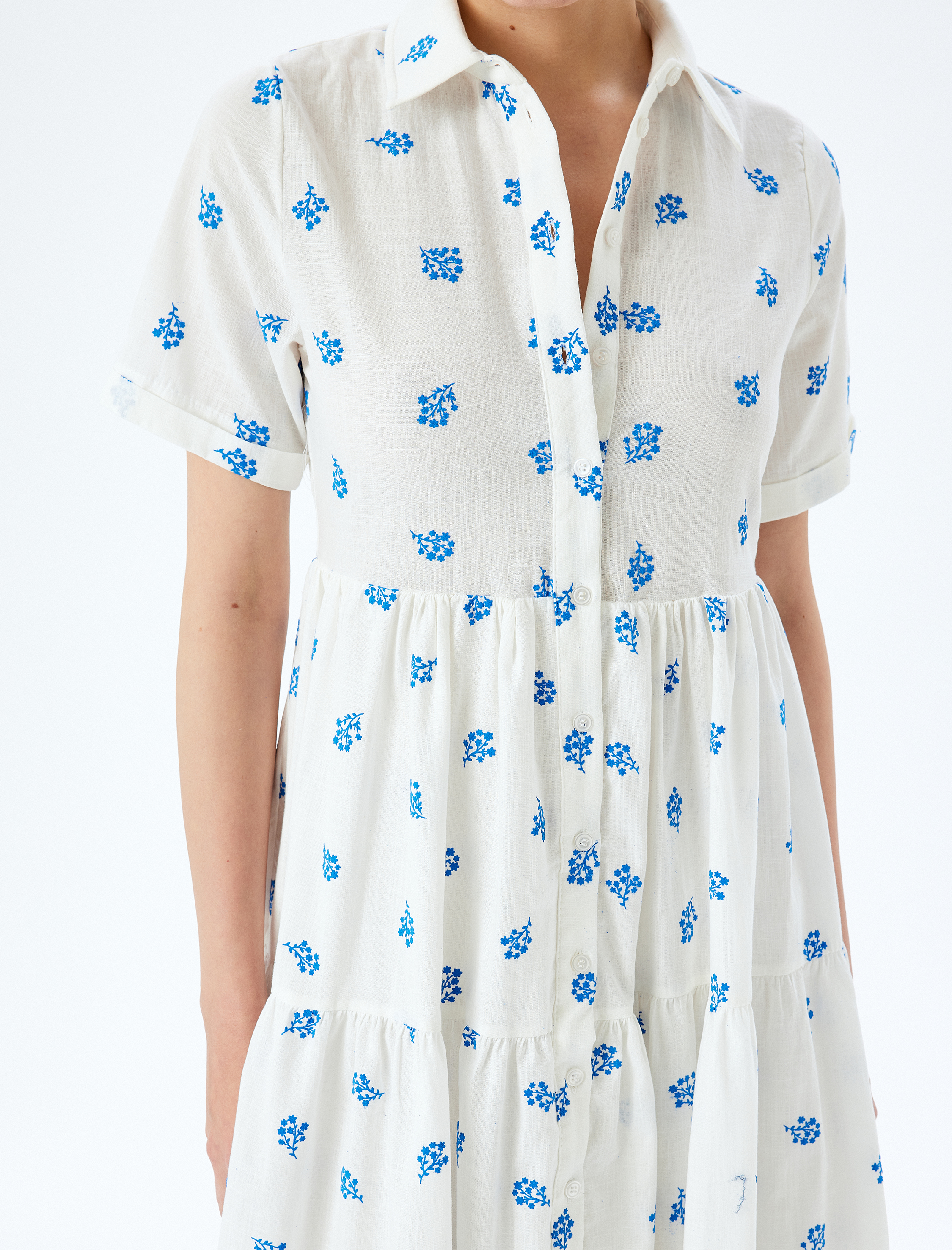   Kısa Kollu Çiçekli Düğmeli Katlı Uzun Gömlek Elbise