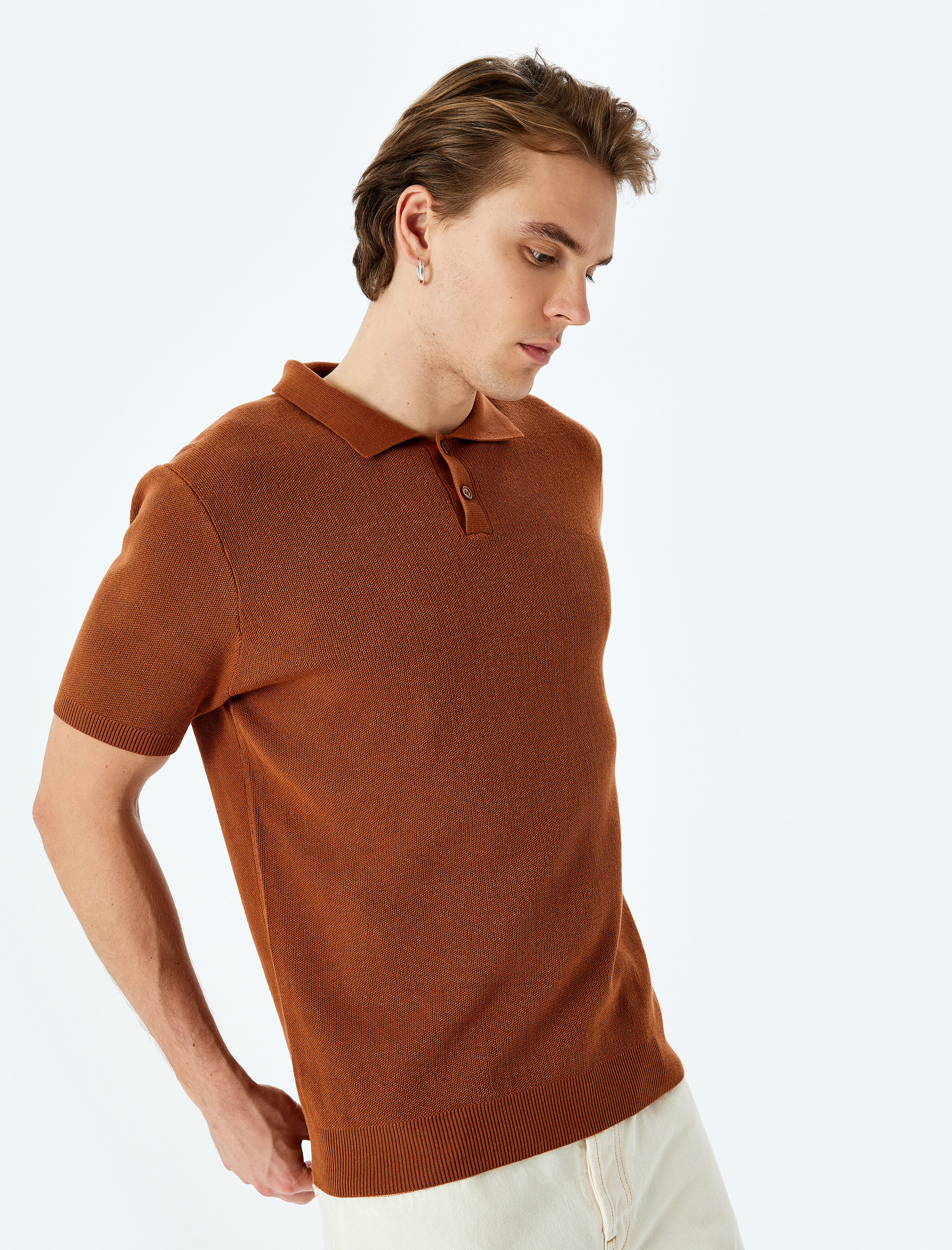 Pamuklu Basic Polo V Yaka Kısa Kollu Triko Tişört