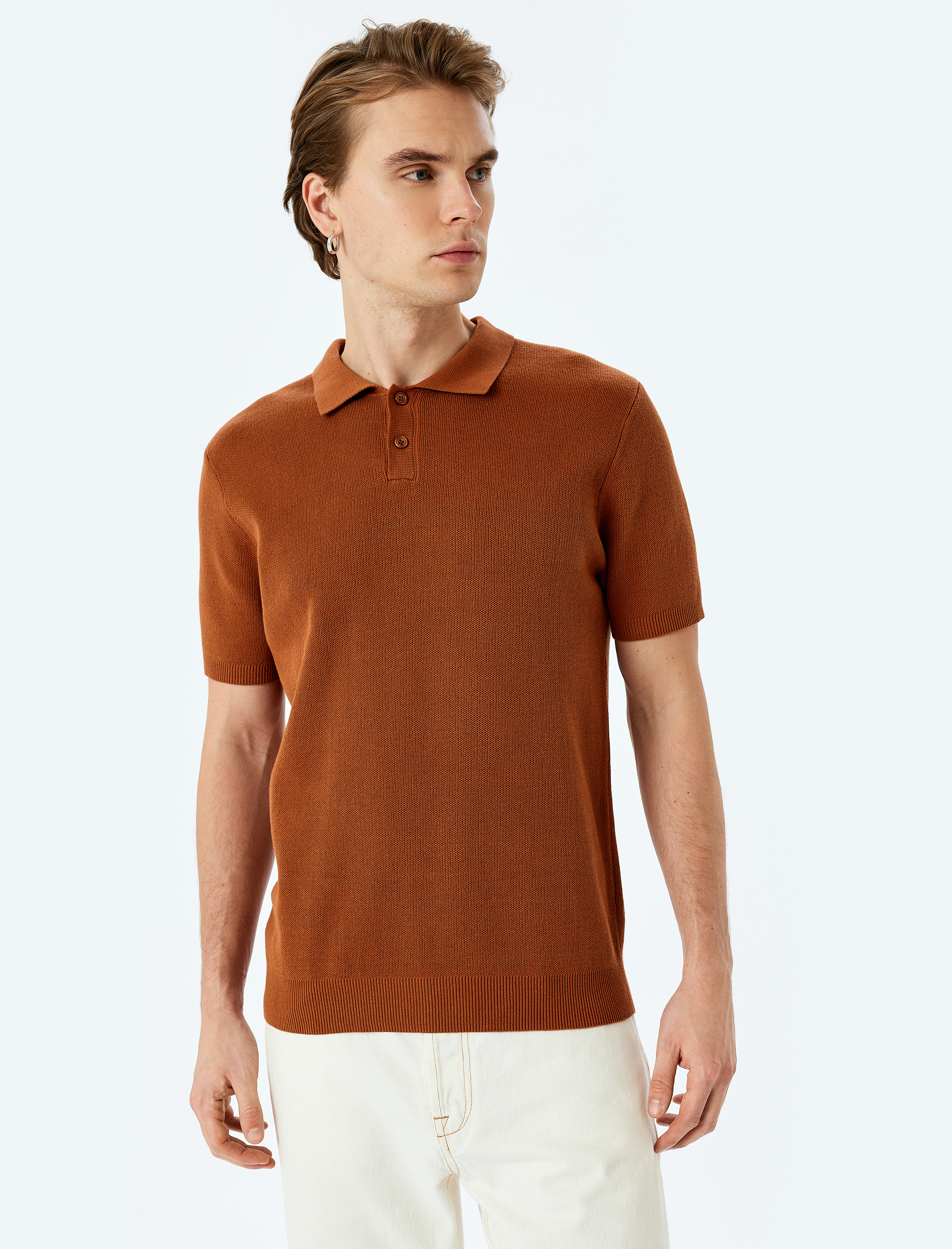 Pamuklu Basic Polo V Yaka Kısa Kollu Triko Tişört