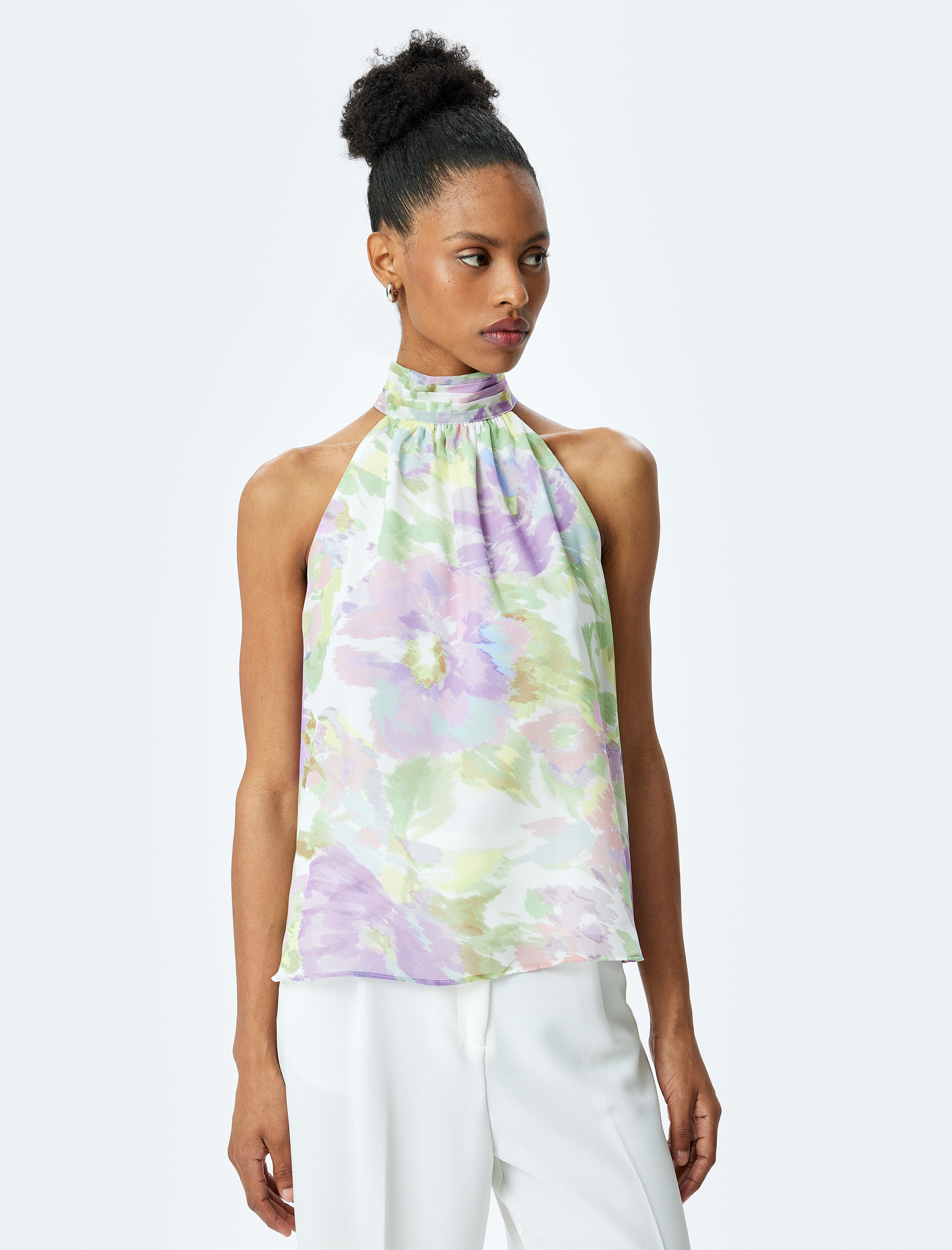 Halter Yaka Çiçekli Şifon Bluz