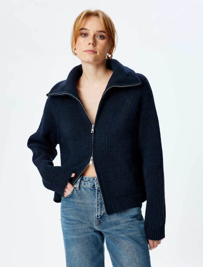  Dik Yaka Fermuarlı Uzun Kollu Triko Hırka