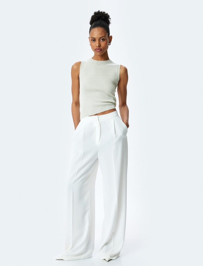  Bisiklet Yaka Kolsuz Metalik İplik Detaylı Triko Atlet