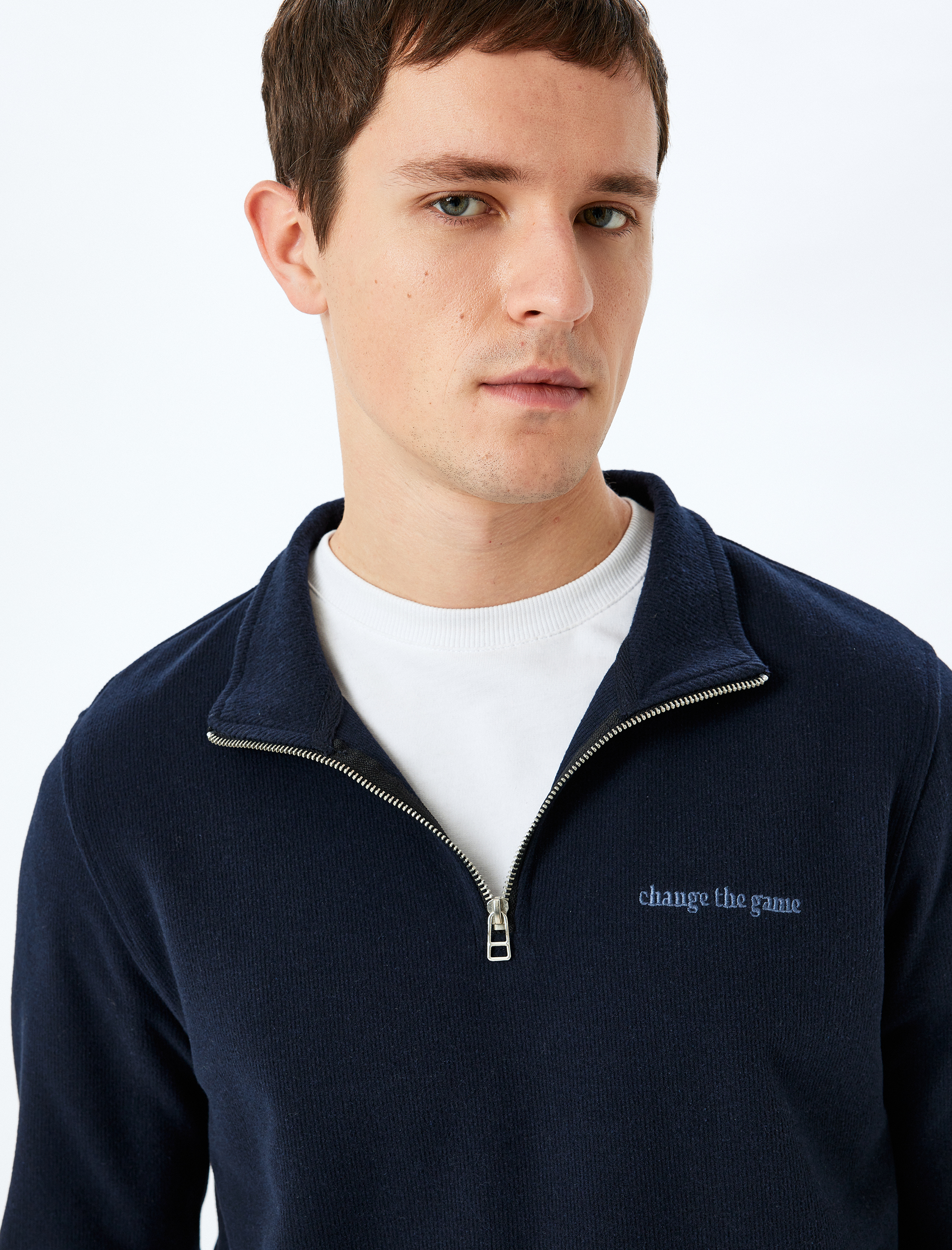 Koton Erkek Uzun Kollu Pamuk Karışımlı Slogan İşlemeli Yarım Fermuarlı Sweatshirt -1