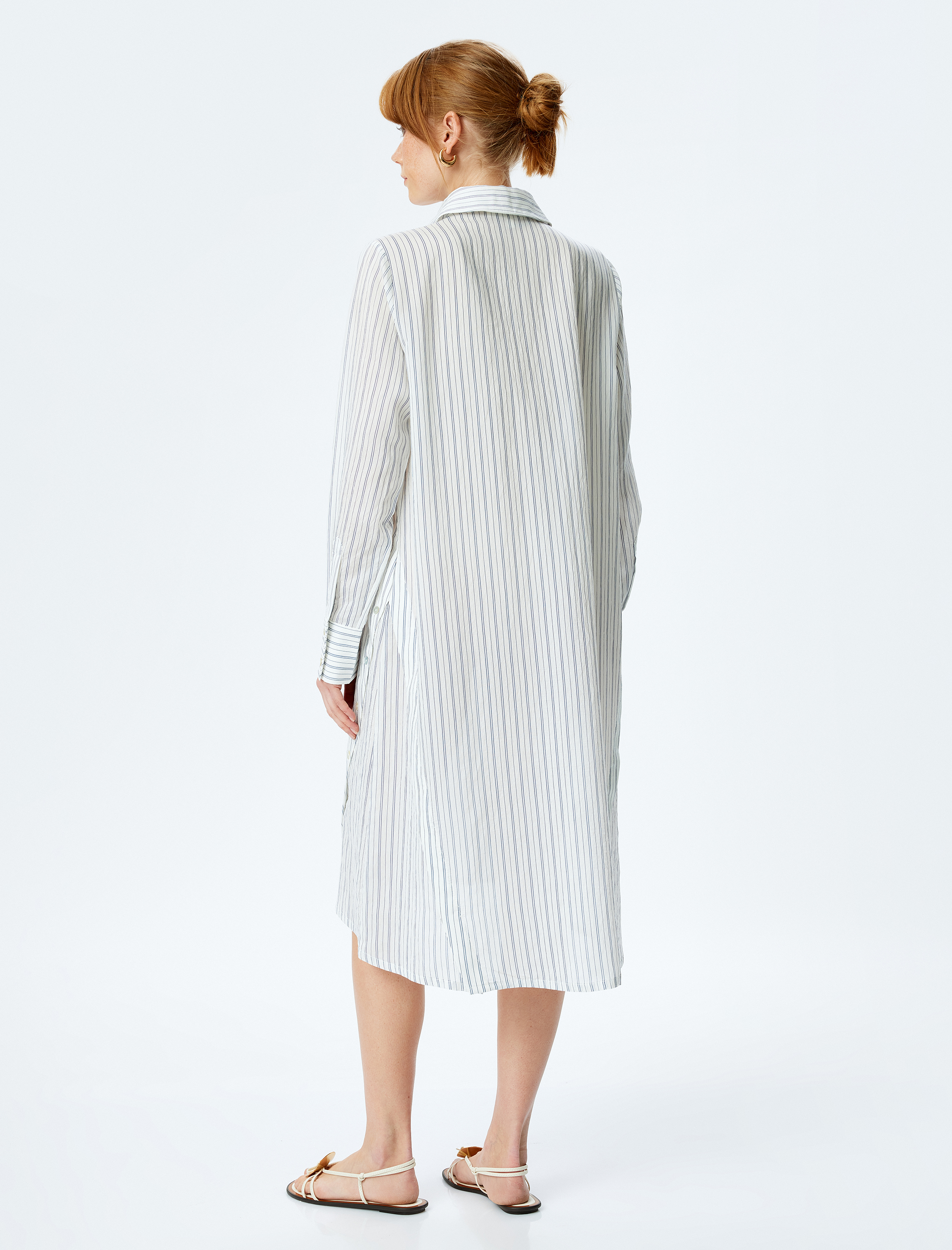   Viskon Yarım Düğmeli Uzun Kollu Midi Boy Oversize Gömlek Elbise