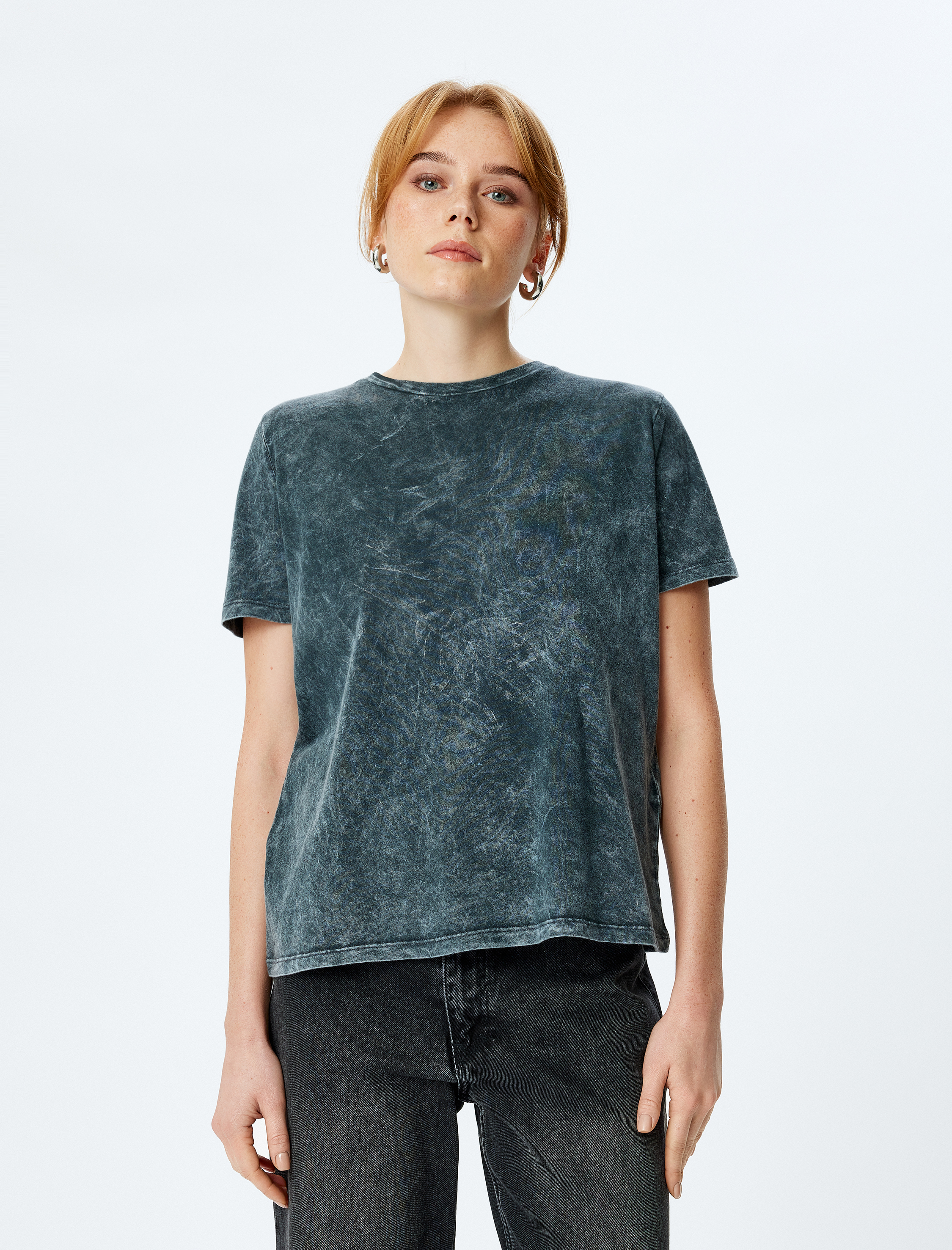   Pamuklu Batik Desenli Kısa Kollu Bisiklet Yaka Tişört