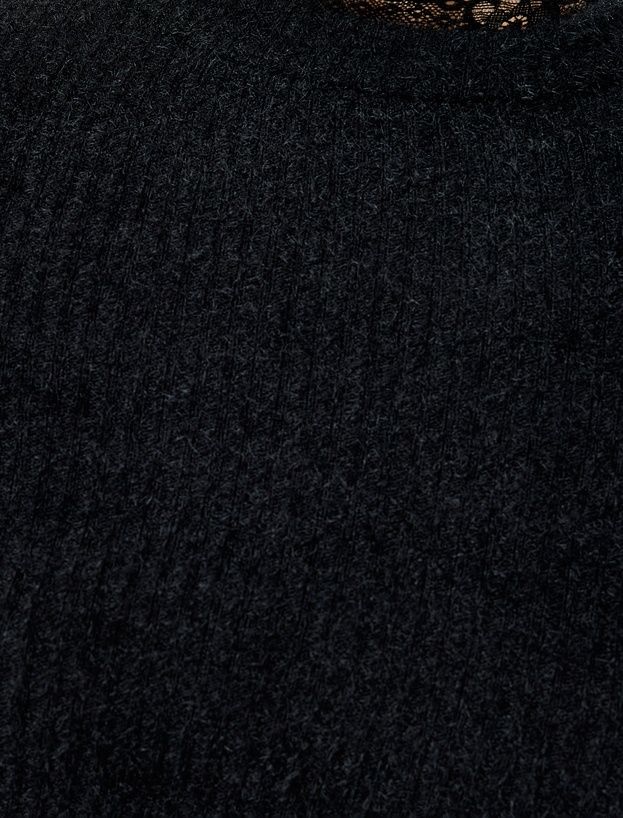 Dantel Detaylı Dik Yaka Uzun Kollu Triko Peluş Crop Kazak_5