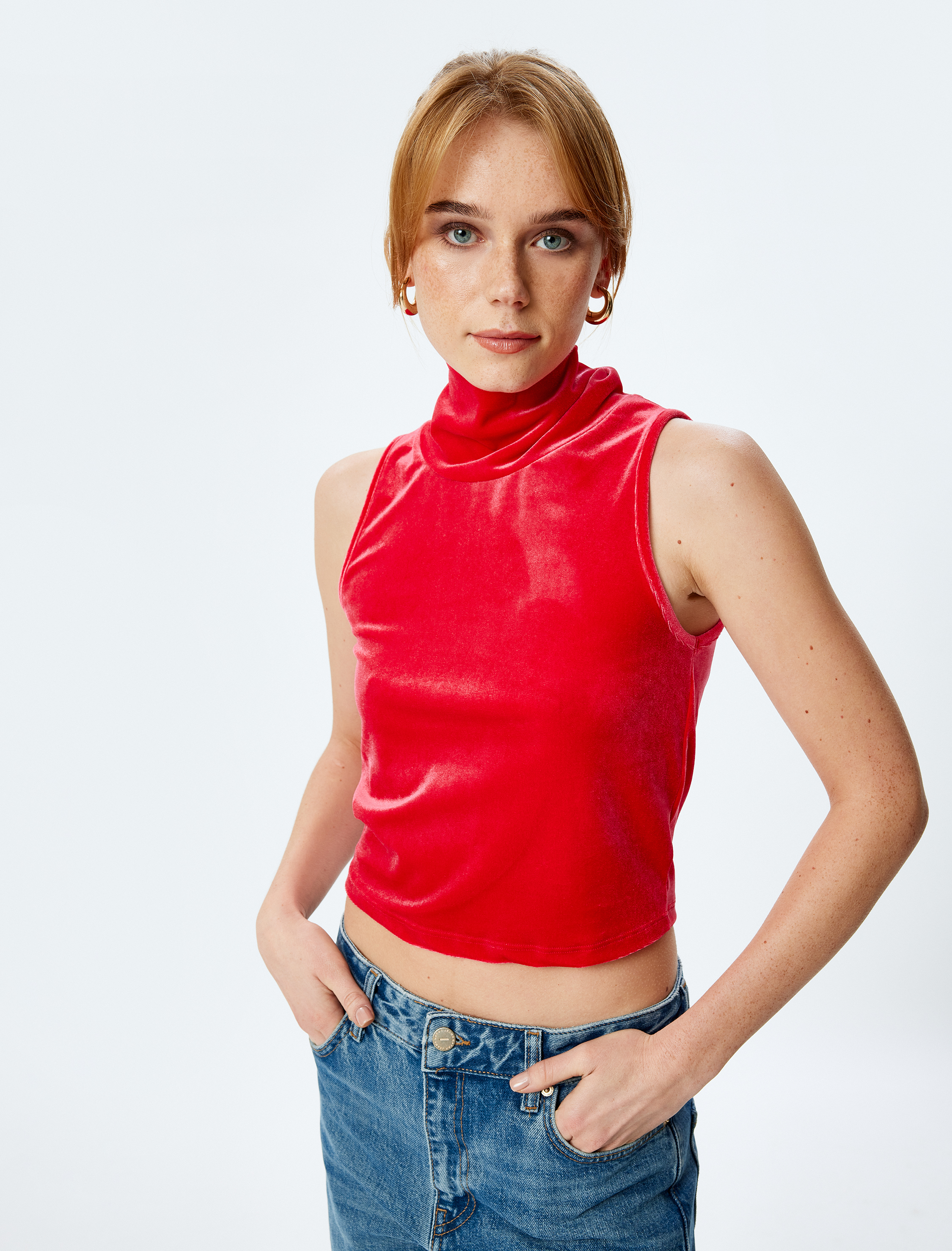 Koton Kadın Kadife Crop Top Kolsuz Dik Yaka -1