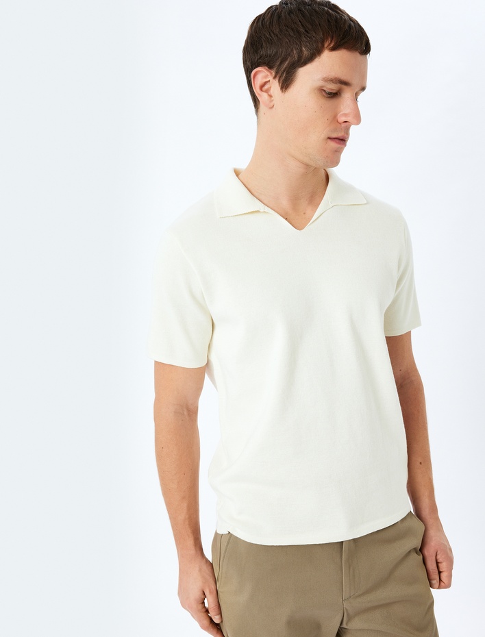  Pamuklu V Polo Yaka Kısa Kollu Triko Tişört