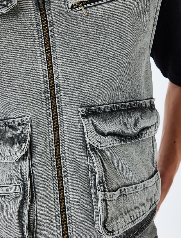 Kapaklı Cep Detaylı Pamuklu V Yaka Kolsuz Oversize Denim Yelek_4